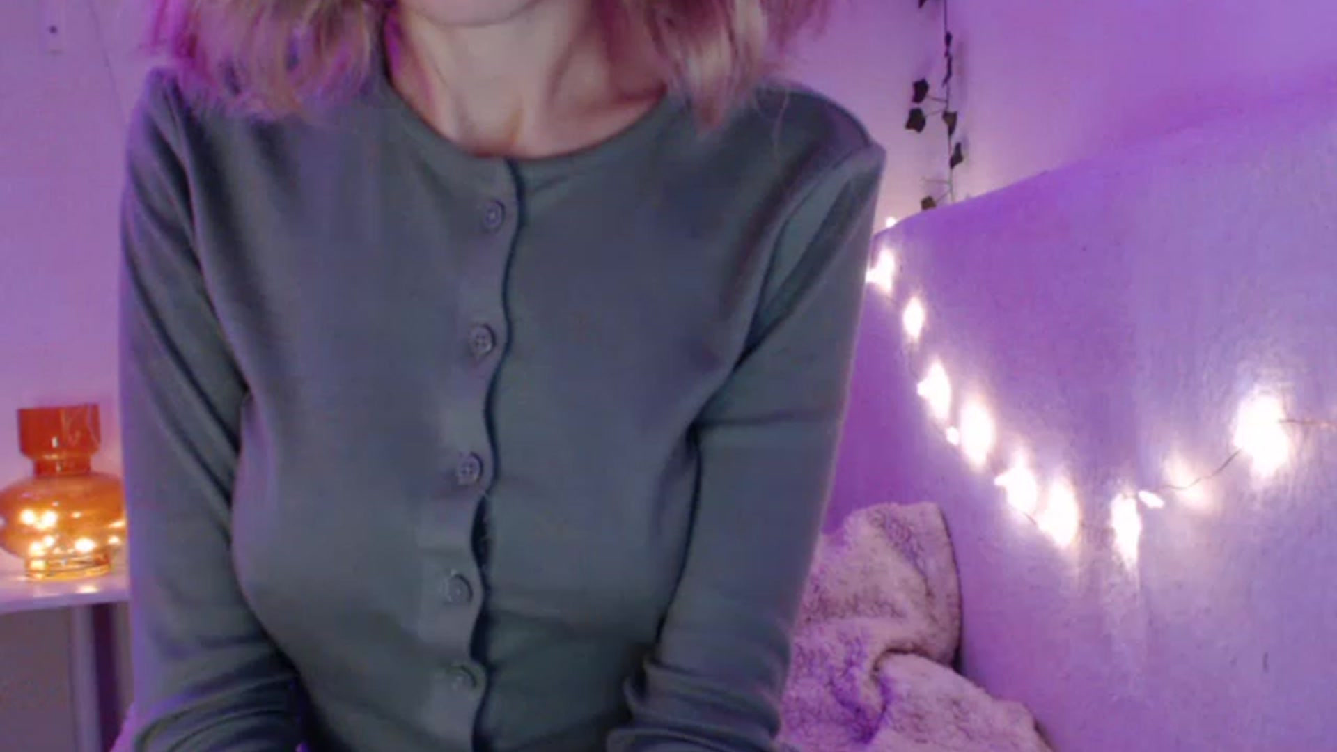 Gallery image thumbnail from Nora_Sweet's myfreecams stream on, 11/29/2022, 12:40 image 7 of 20