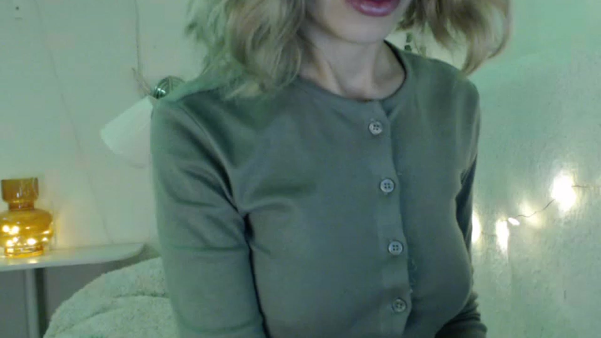 Gallery image thumbnail from Nora_Sweet's myfreecams stream on, 11/29/2022, 12:40 image 3 of 20