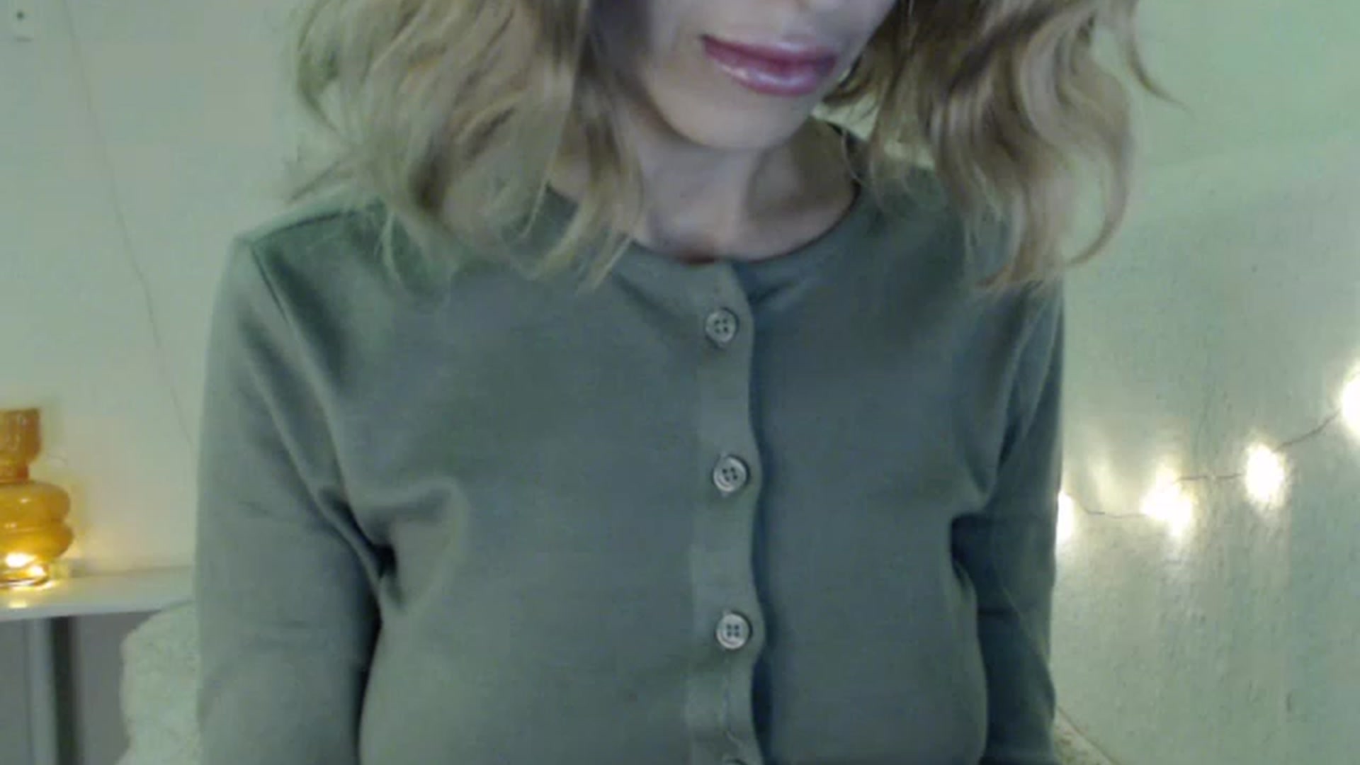 Gallery image thumbnail from Nora_Sweet's myfreecams stream on, 12/01/2022, 14:43 image 7 of 20
