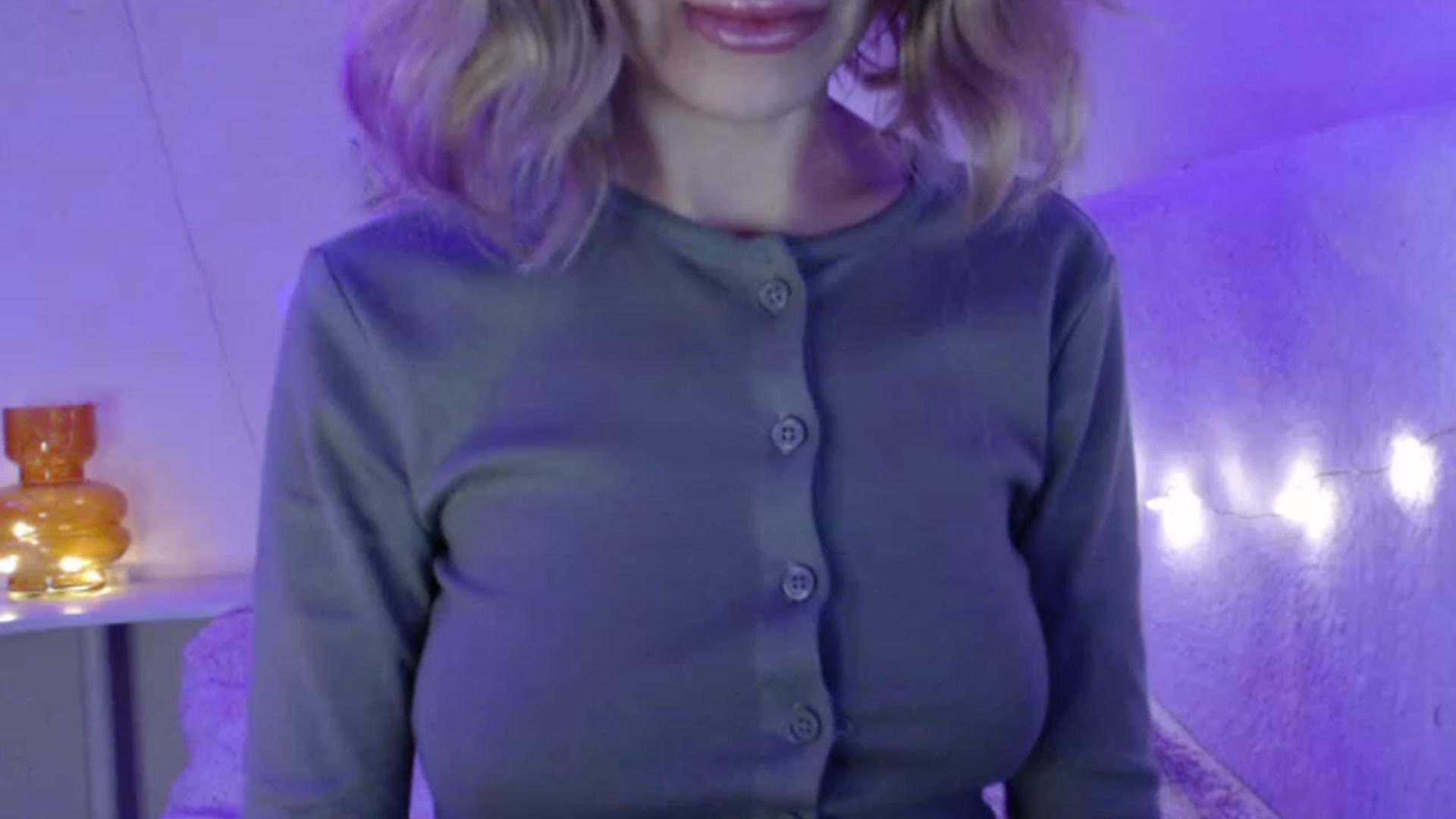 Gallery image thumbnail from Nora_Sweet's myfreecams stream on, 12/01/2022, 14:43 image 19 of 20