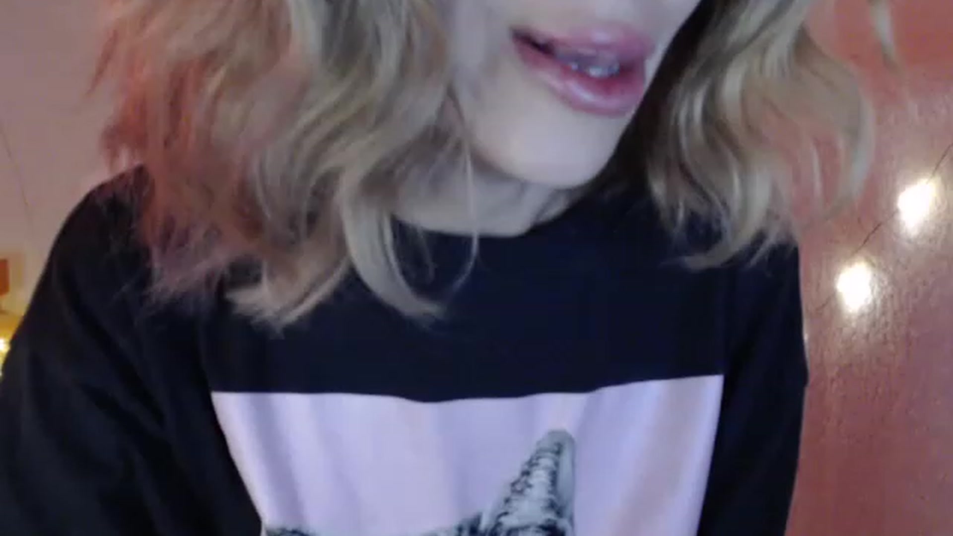 Gallery image thumbnail from Nora_Sweet's myfreecams stream on, 12/03/2022, 12:09 image 18 of 20