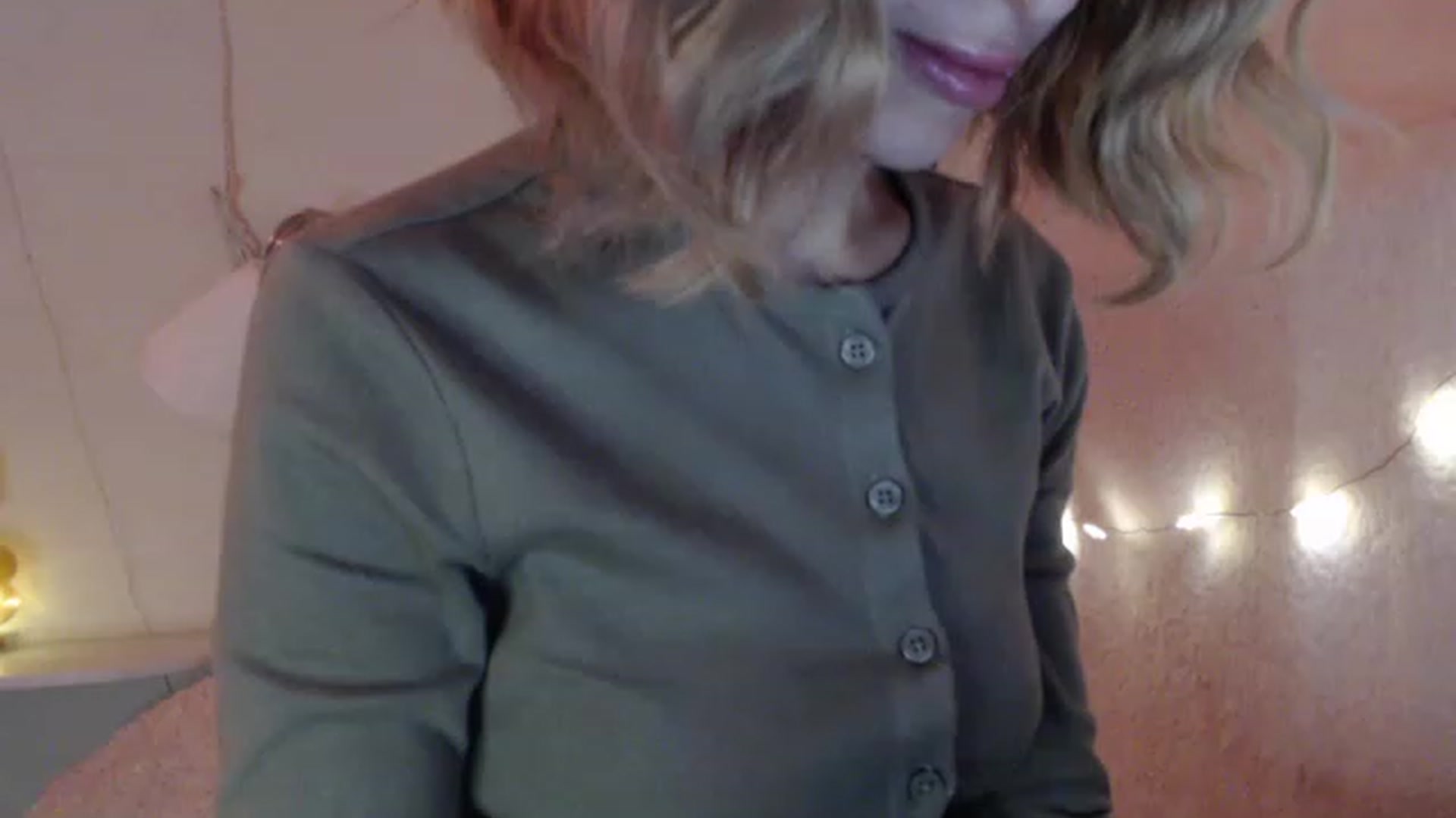 Gallery image thumbnail from Nora_Sweet's myfreecams stream on, 12/05/2022, 14:54 image 6 of 20
