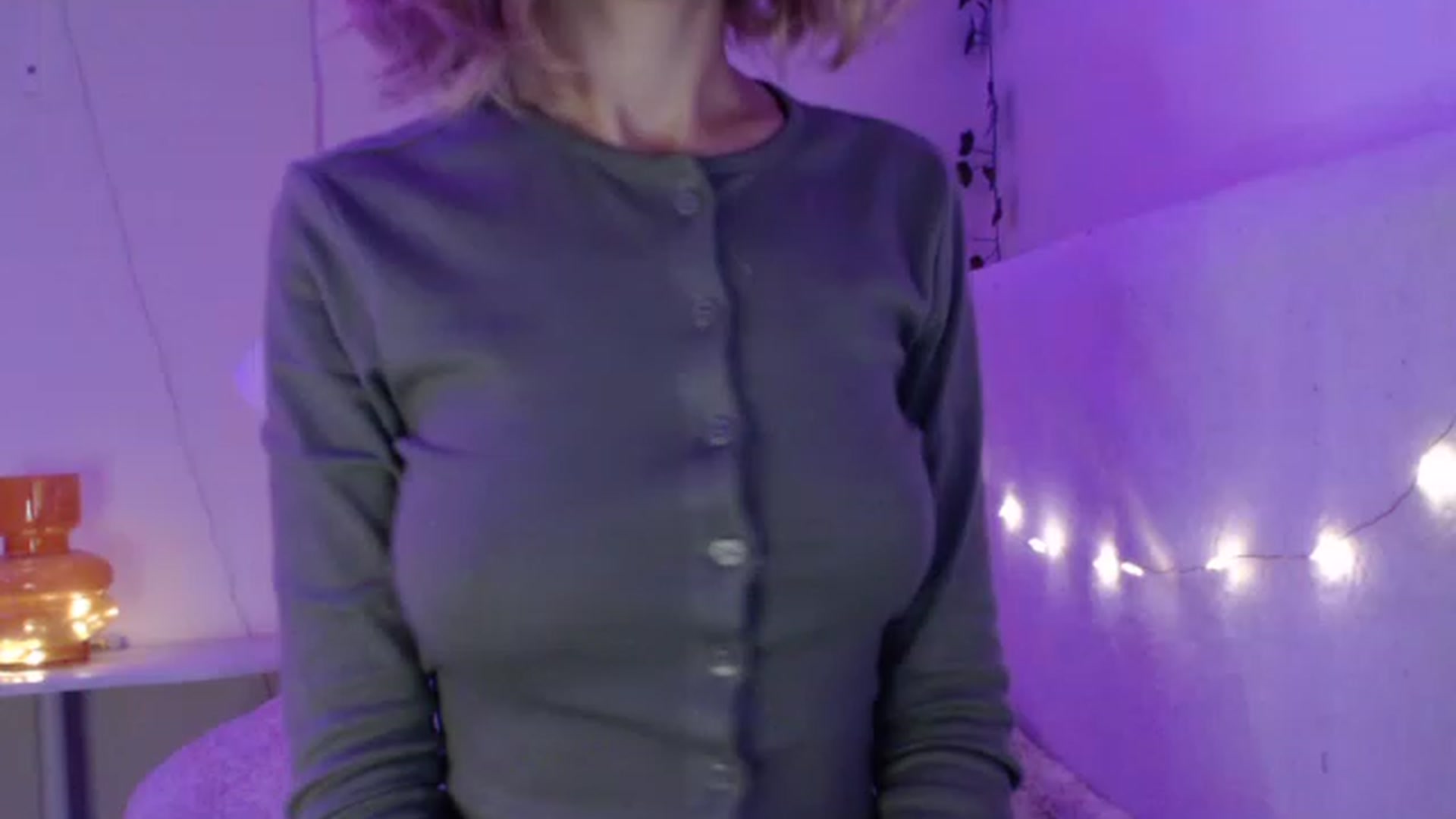 Gallery image thumbnail from Nora_Sweet's myfreecams stream on, 12/06/2022, 13:30 image 5 of 20