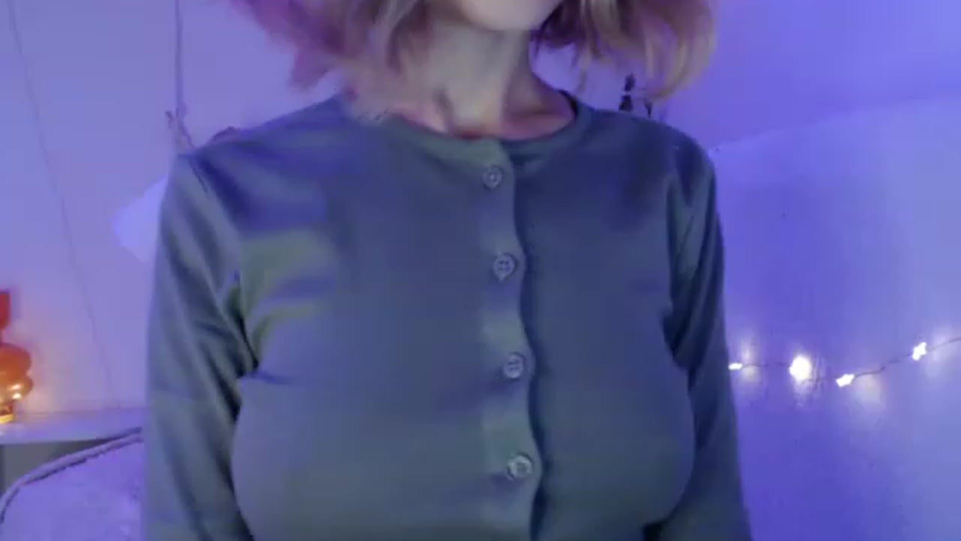 Gallery image thumbnail from Nora_Sweet's myfreecams stream on, 12/12/2022, 13:46 image 4 of 20