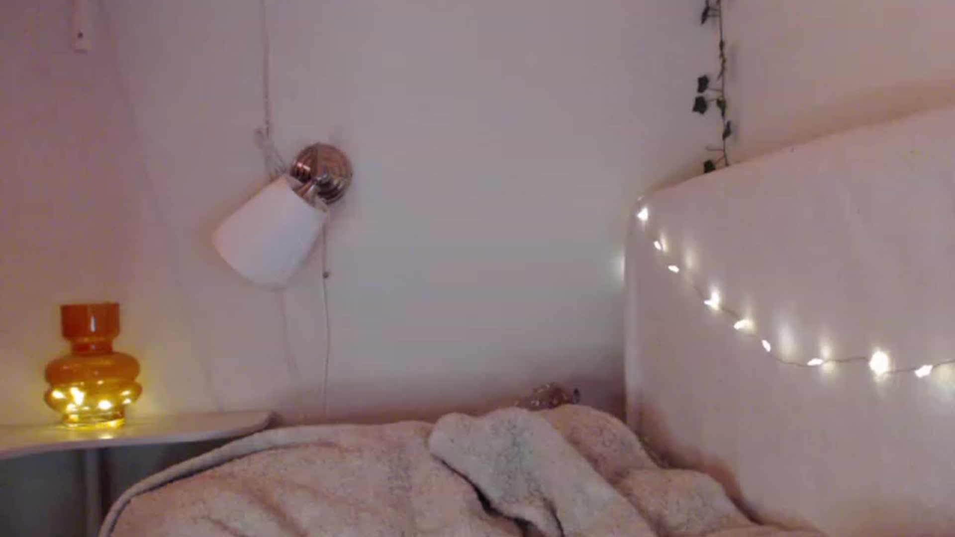 Gallery image thumbnail from Nora_Sweet's myfreecams stream on, 12/12/2022, 13:46 image 13 of 20