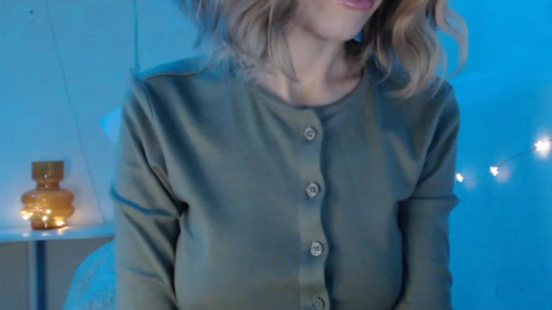 Gallery image thumbnail from Nora_Sweet's myfreecams stream on, 12/19/2022, 14:54 image 13 of 20