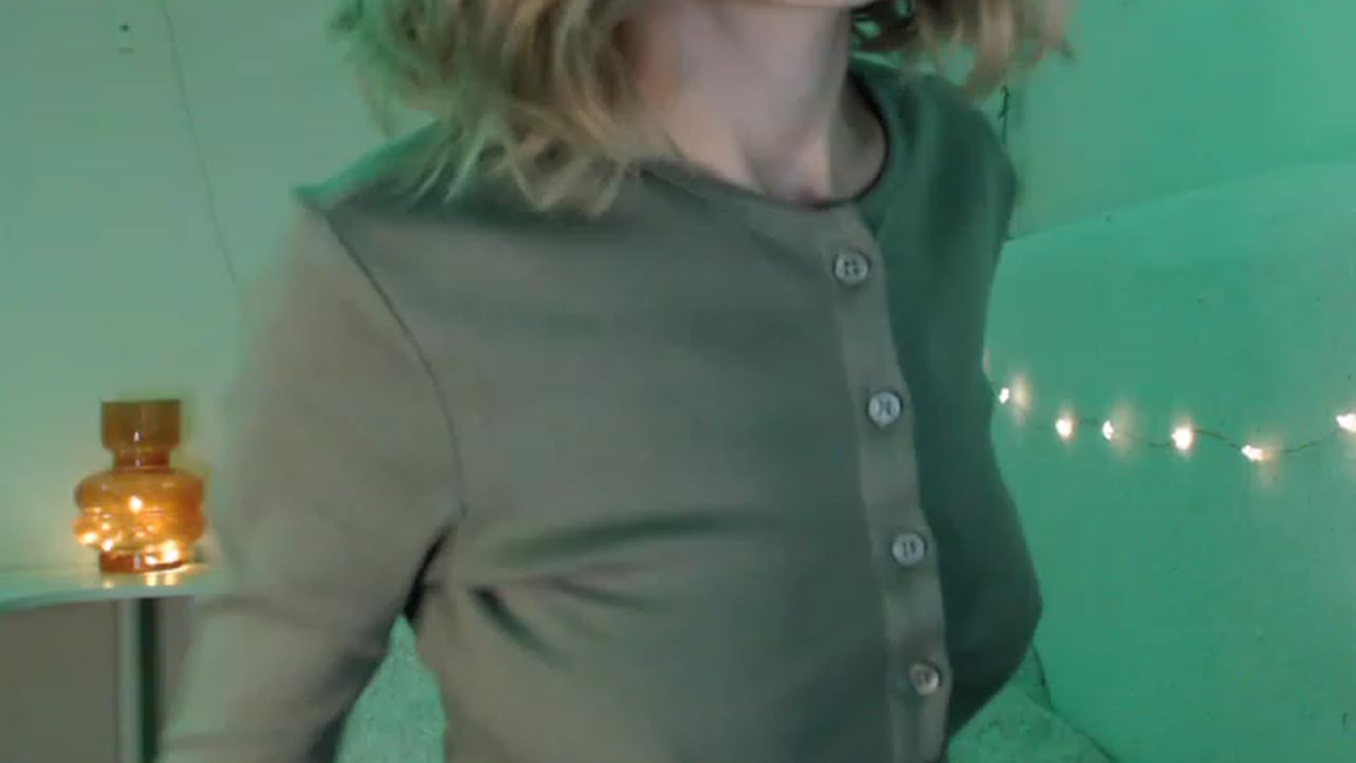 Gallery image thumbnail from Nora_Sweet's myfreecams stream on, 12/22/2022, 13:02 image 18 of 20
