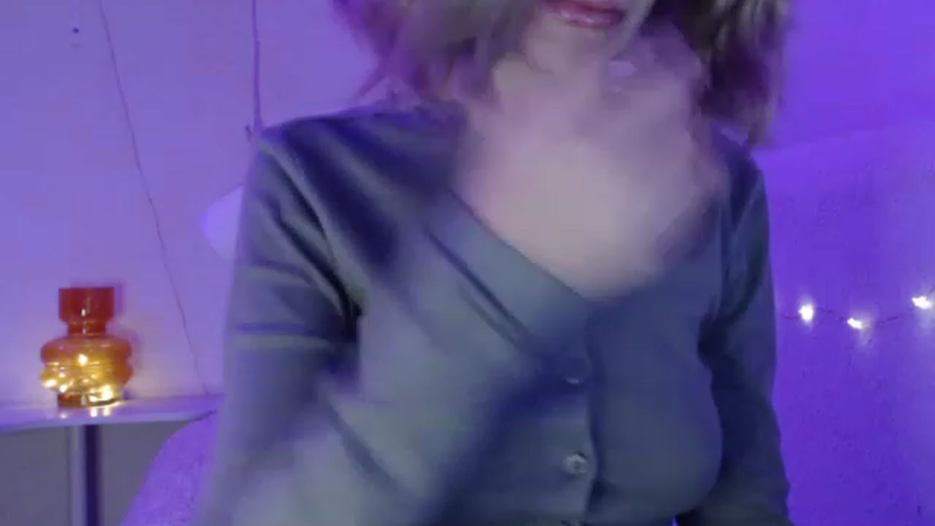 Gallery image thumbnail from Nora_Sweet's myfreecams stream on, 12/22/2022, 13:02 image 3 of 20