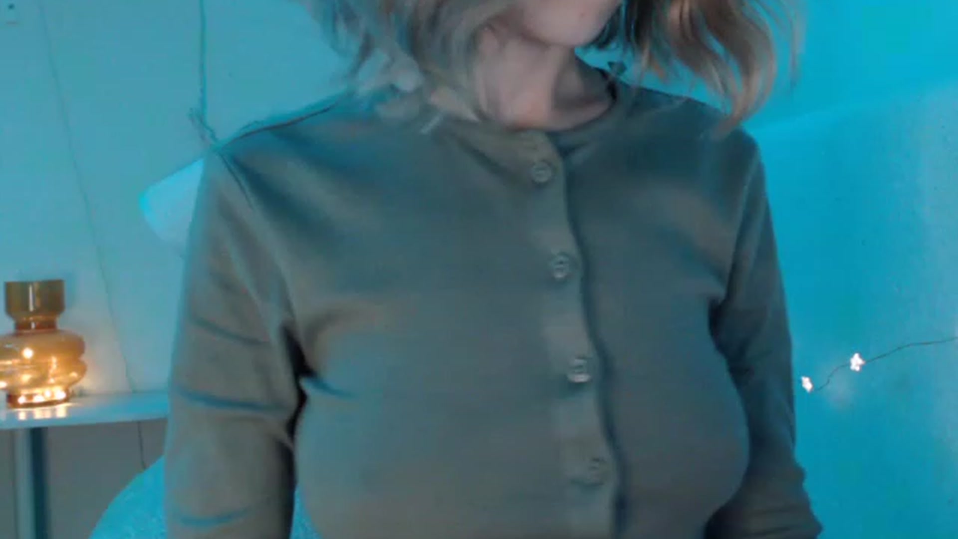 Gallery image thumbnail from Nora_Sweet's myfreecams stream on, 12/27/2022, 12:46 image 16 of 20