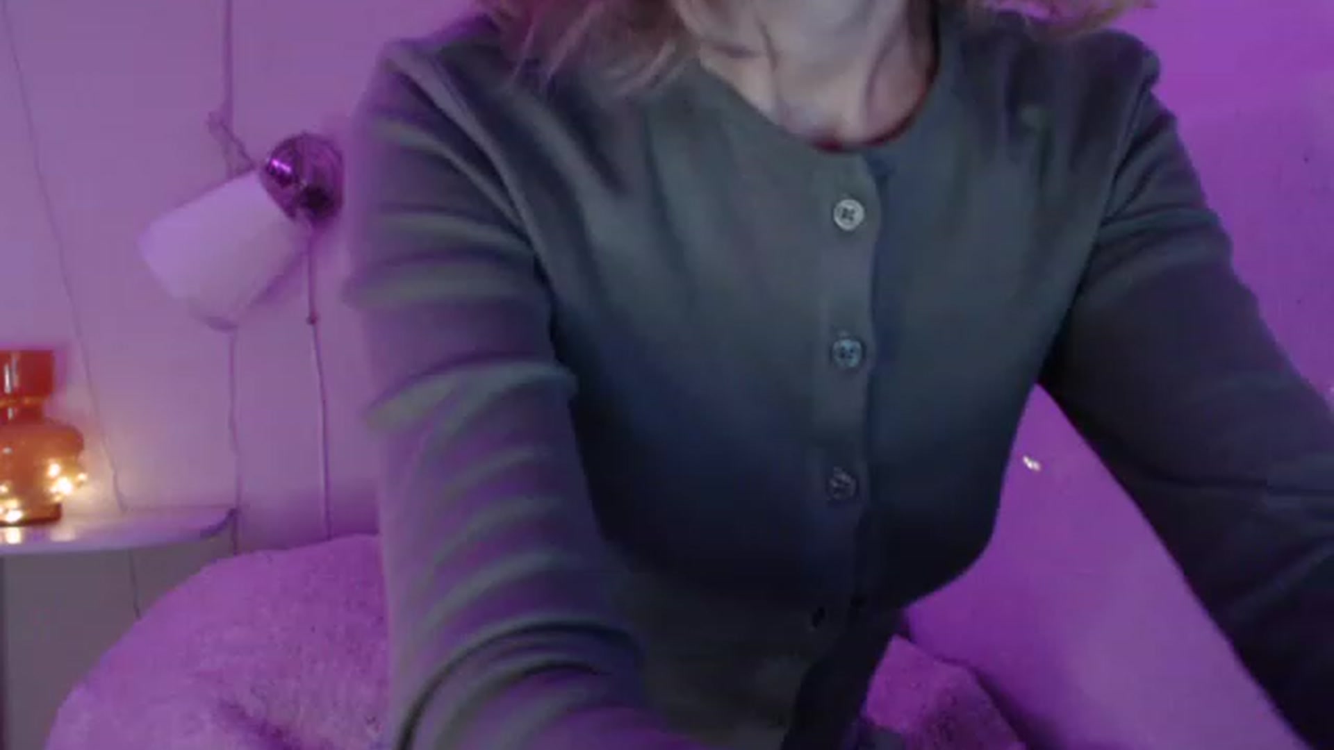 Gallery image thumbnail from Nora_Sweet's myfreecams stream on, 12/30/2022, 12:47 image 18 of 20