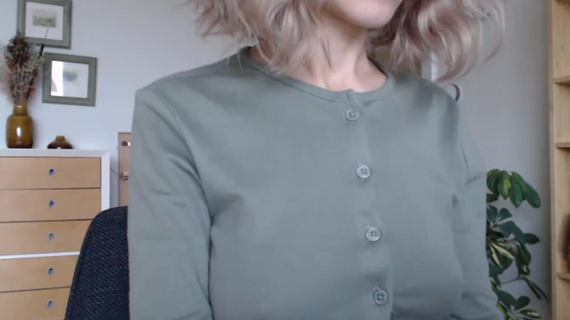 Gallery image thumbnail from Nora_Sweet's myfreecams stream on, 01/02/2023, 13:22 image 2 of 20