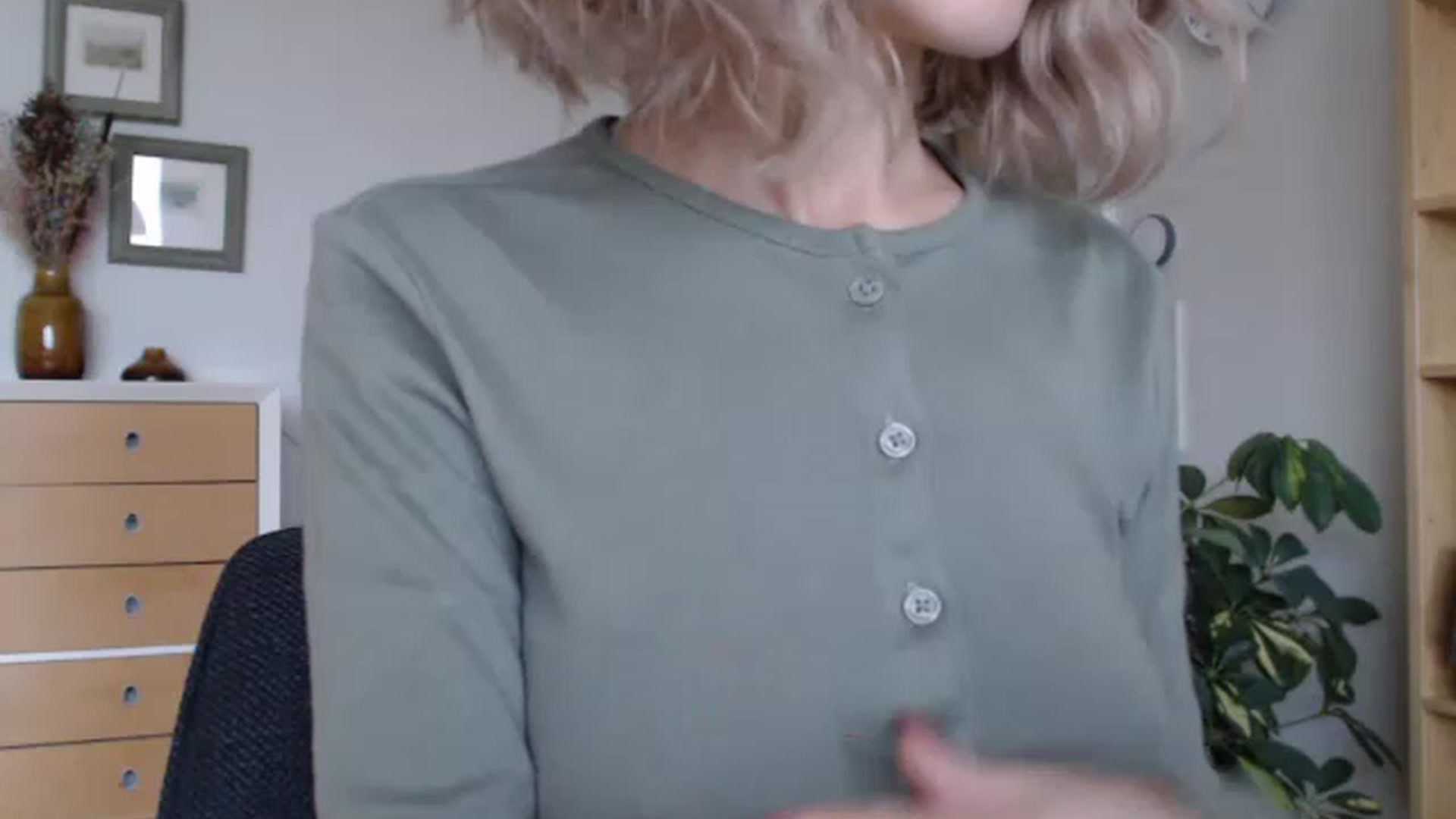 Gallery image thumbnail from Nora_Sweet's myfreecams stream on, 01/02/2023, 13:22 image 18 of 20