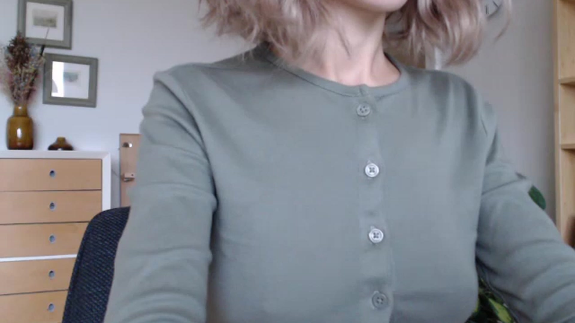 Gallery image thumbnail from Nora_Sweet's myfreecams stream on, 01/02/2023, 13:22 image 14 of 20
