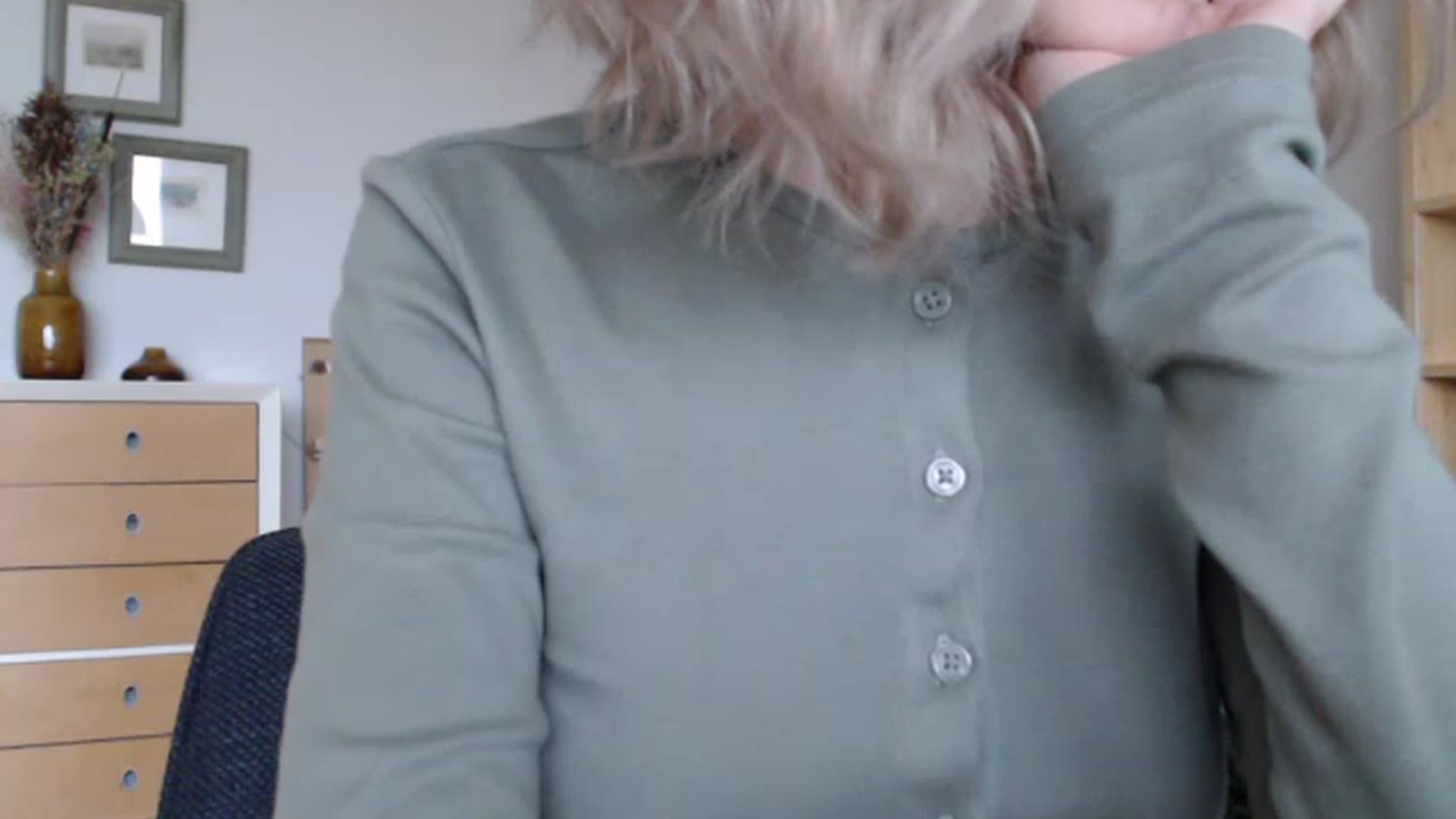 Gallery image thumbnail from Nora_Sweet's myfreecams stream on, 01/02/2023, 13:22 image 15 of 20