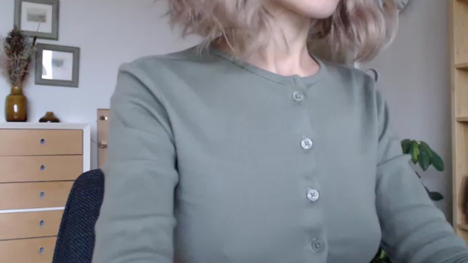 Gallery image thumbnail from Nora_Sweet's myfreecams stream on, 01/02/2023, 13:41 image 6 of 20