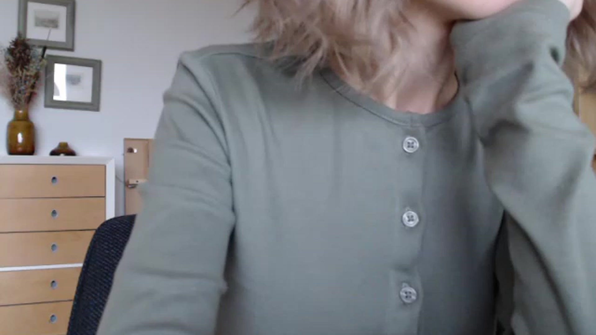 Gallery image thumbnail from Nora_Sweet's myfreecams stream on, 01/02/2023, 13:41 image 4 of 20