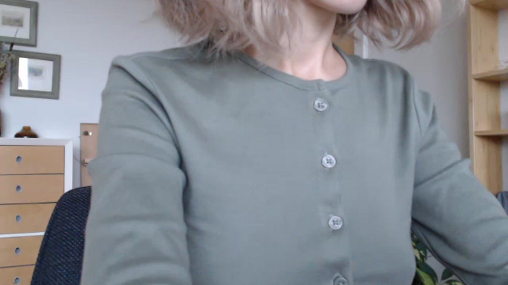Gallery image thumbnail from Nora_Sweet's myfreecams stream on, 01/04/2023, 12:18 image 7 of 20