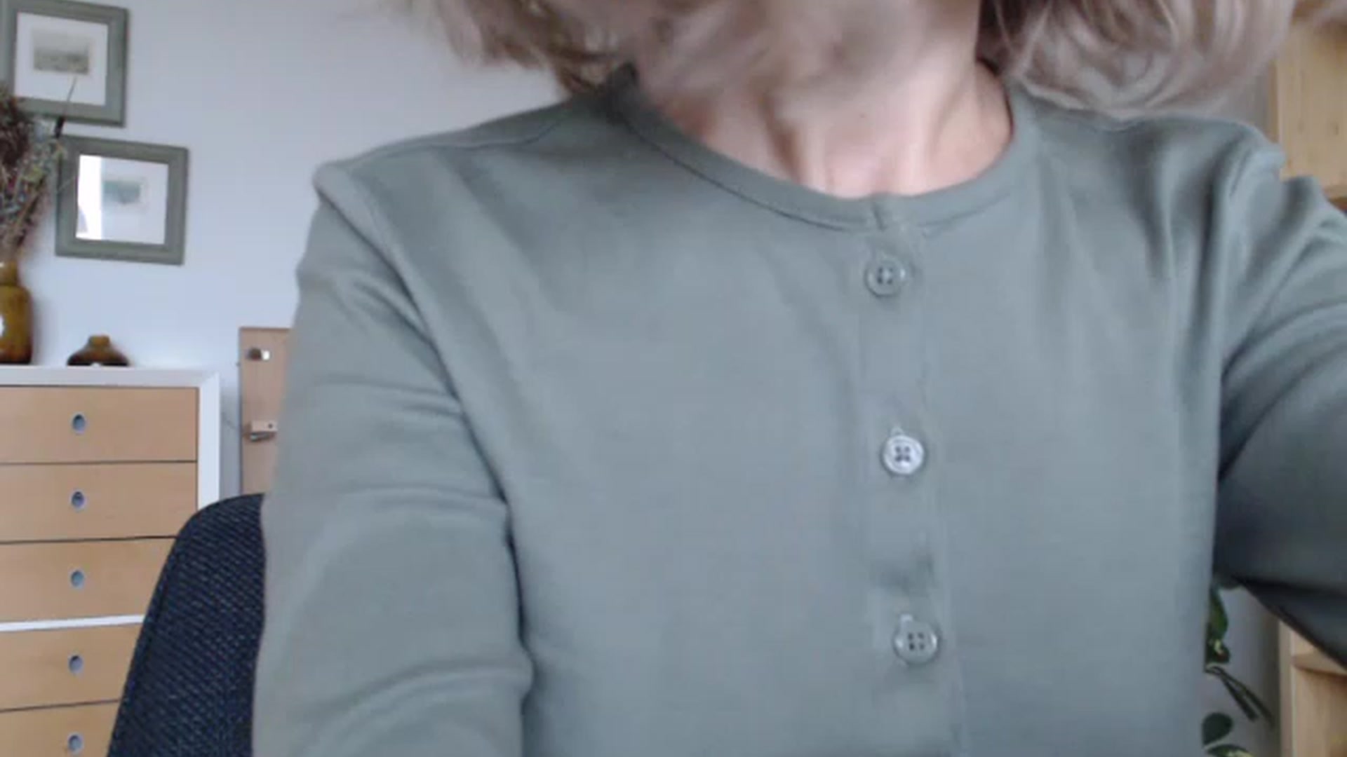 Gallery image thumbnail from Nora_Sweet's myfreecams stream on, 01/04/2023, 12:18 image 11 of 20