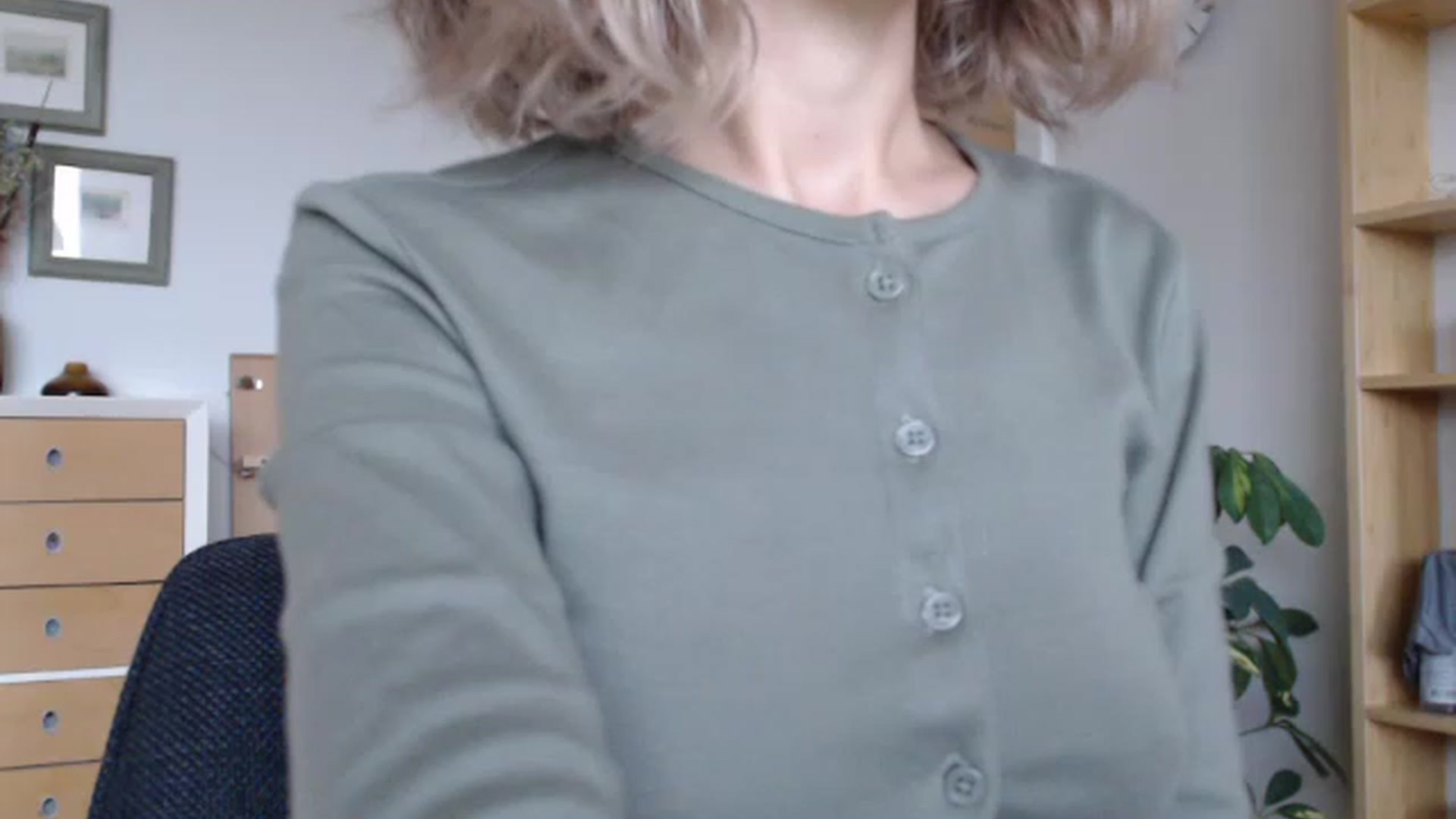 Gallery image thumbnail from Nora_Sweet's myfreecams stream on, 01/04/2023, 12:18 image 6 of 20