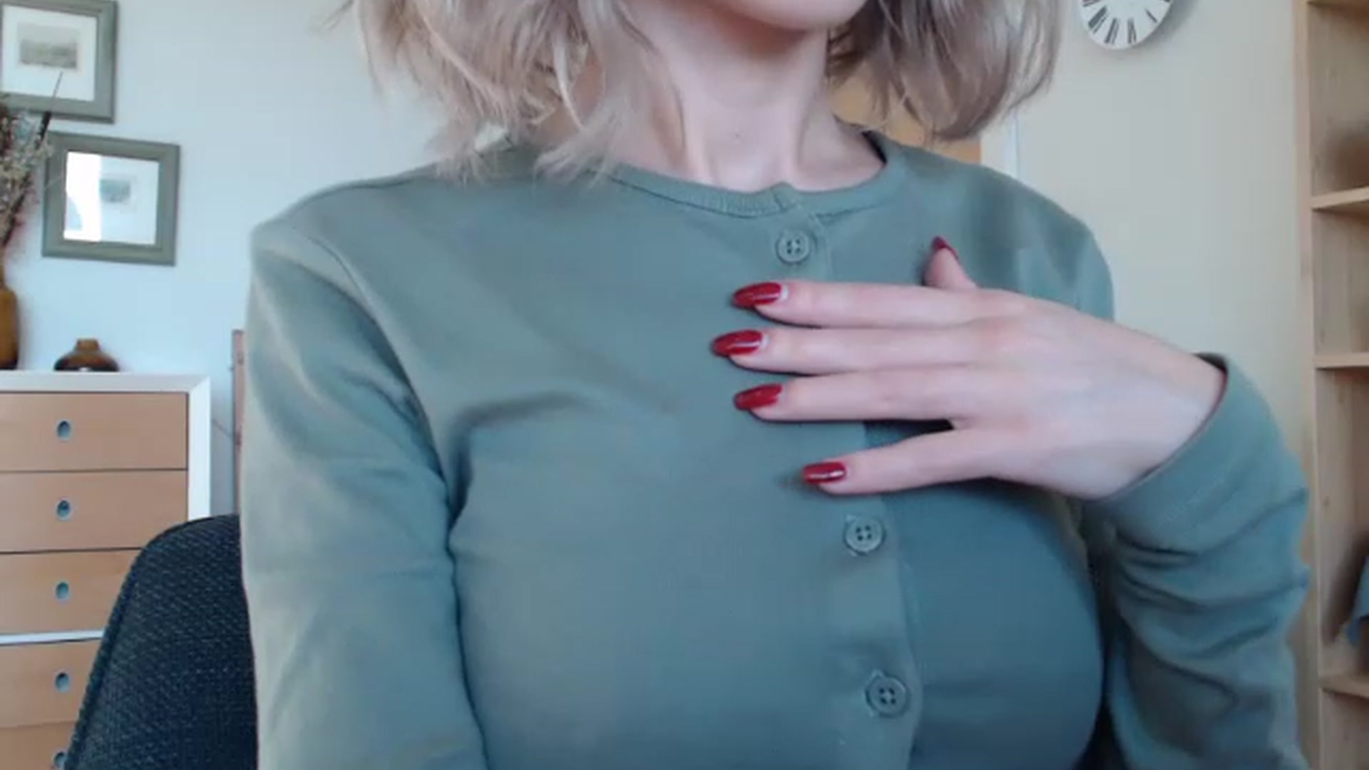 Gallery image thumbnail from Nora_Sweet's myfreecams stream on, 01/10/2023, 11:02 image 3 of 20