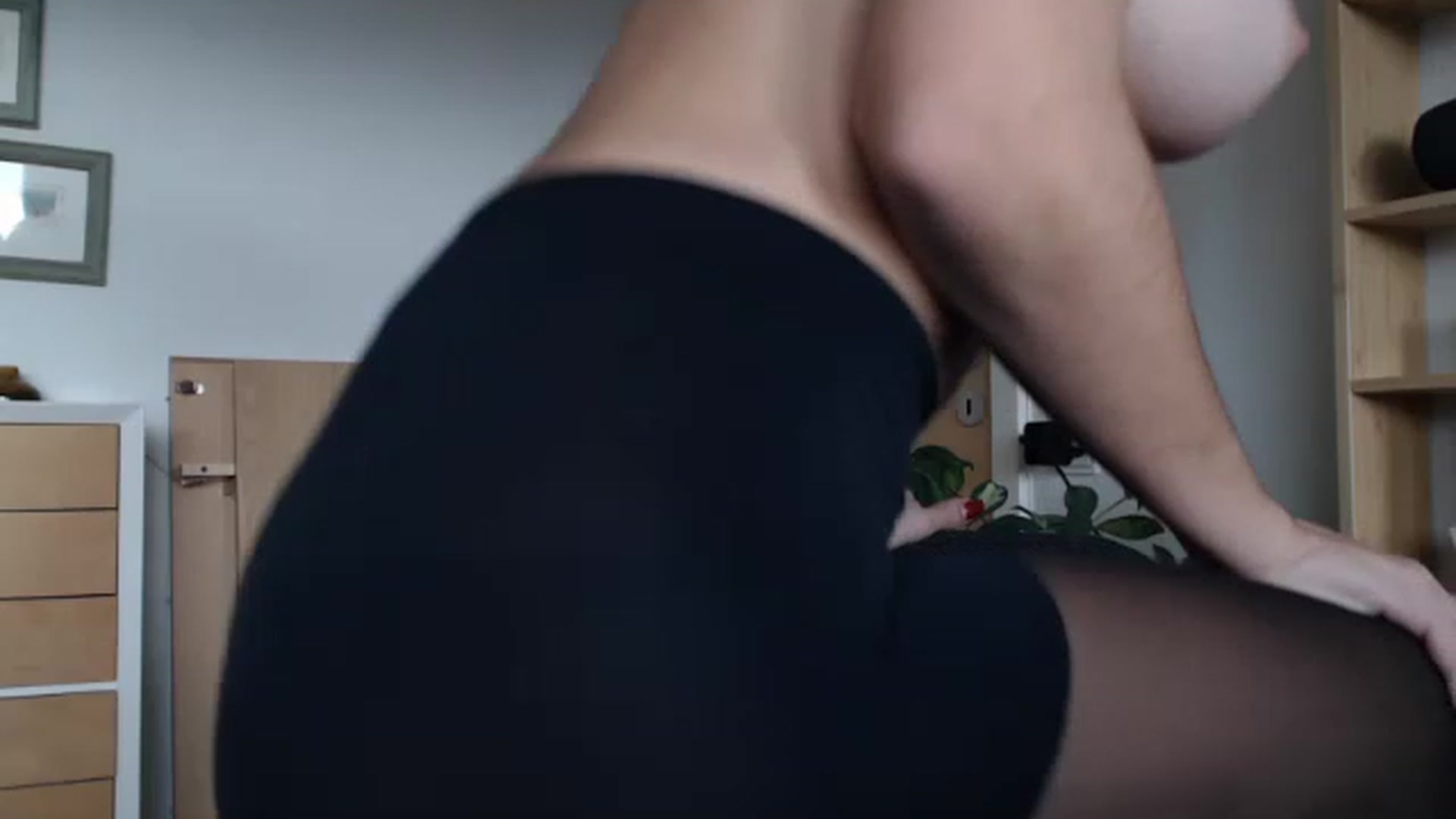 Gallery image thumbnail from Nora_Sweet's myfreecams stream on, 01/16/2023, 11:24 image 20 of 20