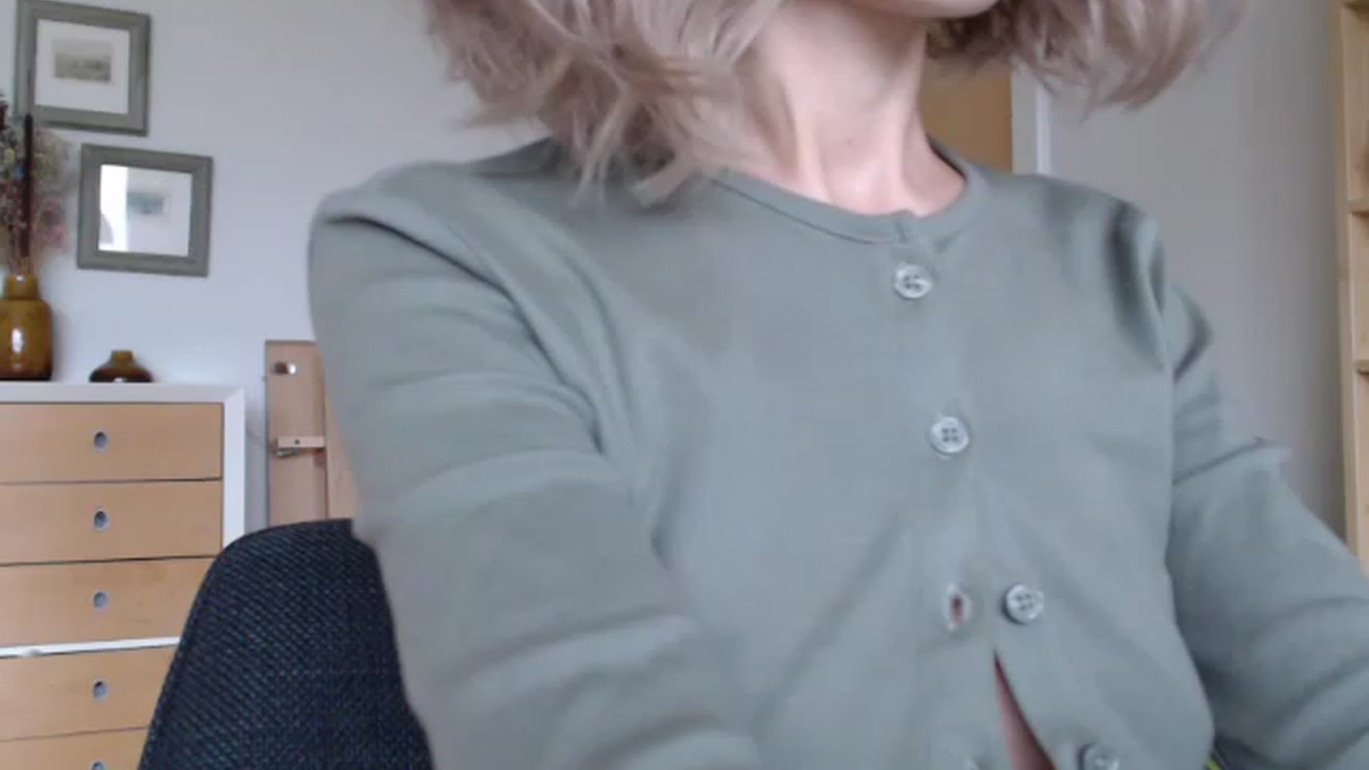 Gallery image thumbnail from Nora_Sweet's myfreecams stream on, 01/16/2023, 13:19 image 10 of 20