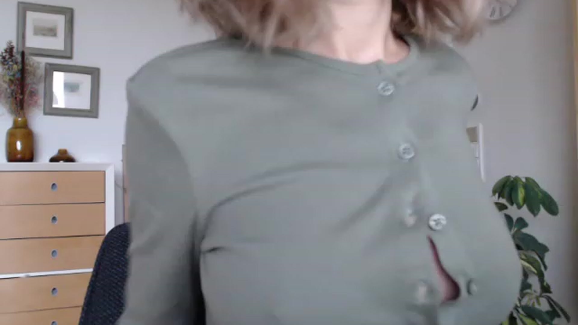 Gallery image thumbnail from Nora_Sweet's myfreecams stream on, 01/17/2023, 10:25 image 6 of 20