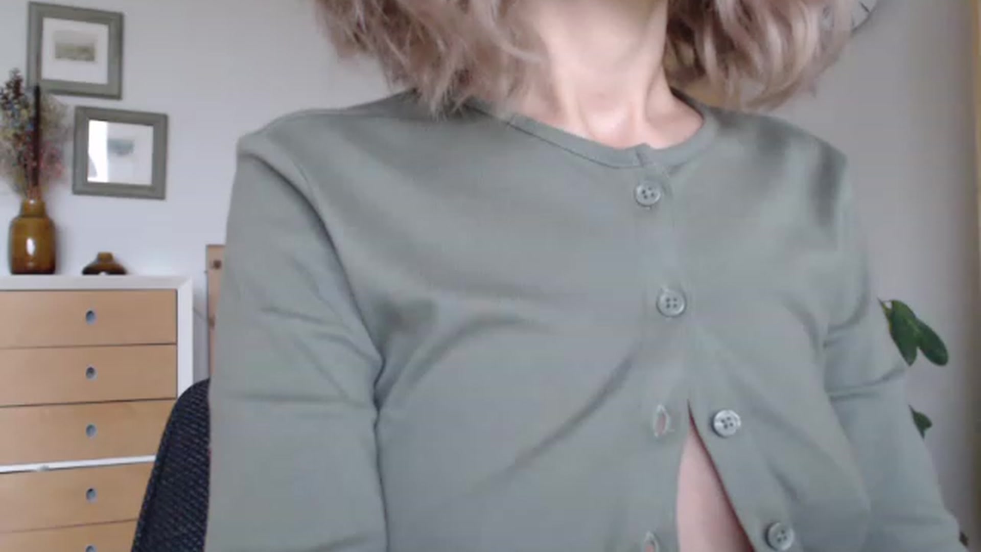 Gallery image thumbnail from Nora_Sweet's myfreecams stream on, 01/17/2023, 10:25 image 18 of 20