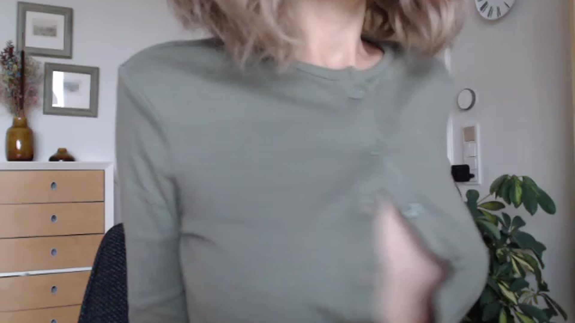 Gallery image thumbnail from Nora_Sweet's myfreecams stream on, 01/17/2023, 10:25 image 14 of 20