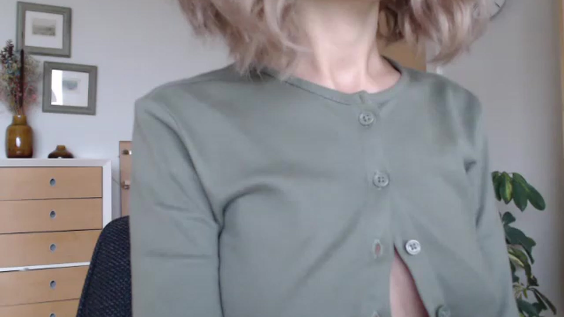 Gallery image thumbnail from Nora_Sweet's myfreecams stream on, 01/17/2023, 10:25 image 19 of 20