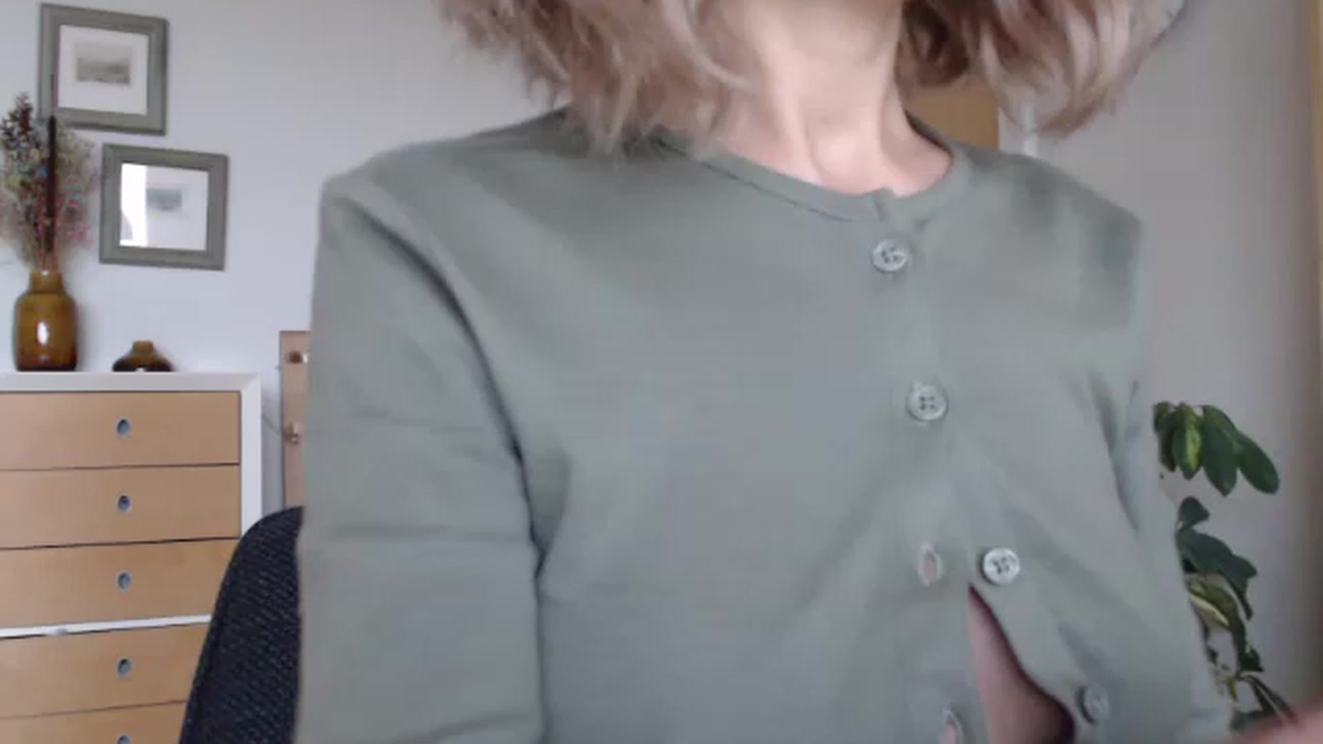 Gallery image thumbnail from Nora_Sweet's myfreecams stream on, 01/17/2023, 10:25 image 13 of 20