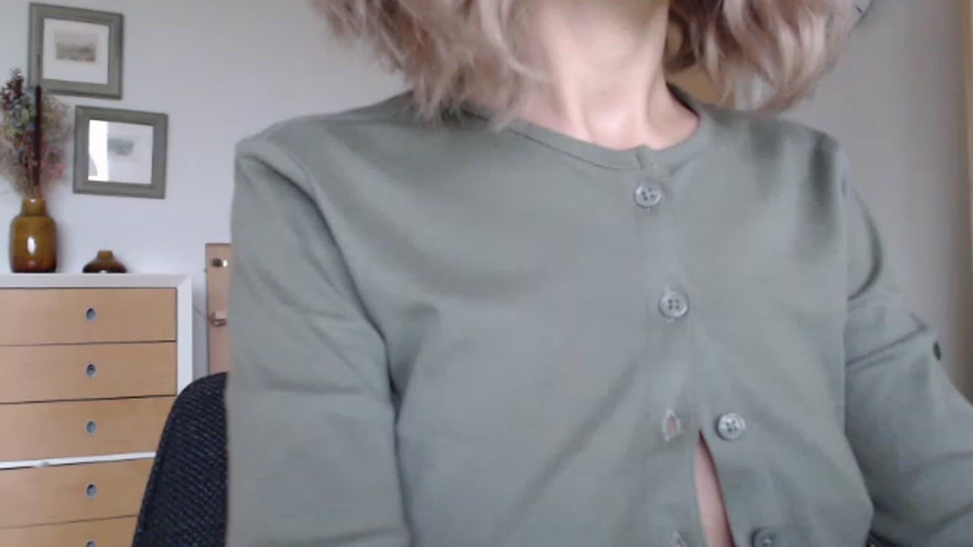 Gallery image thumbnail from Nora_Sweet's myfreecams stream on, 01/17/2023, 10:25 image 17 of 20