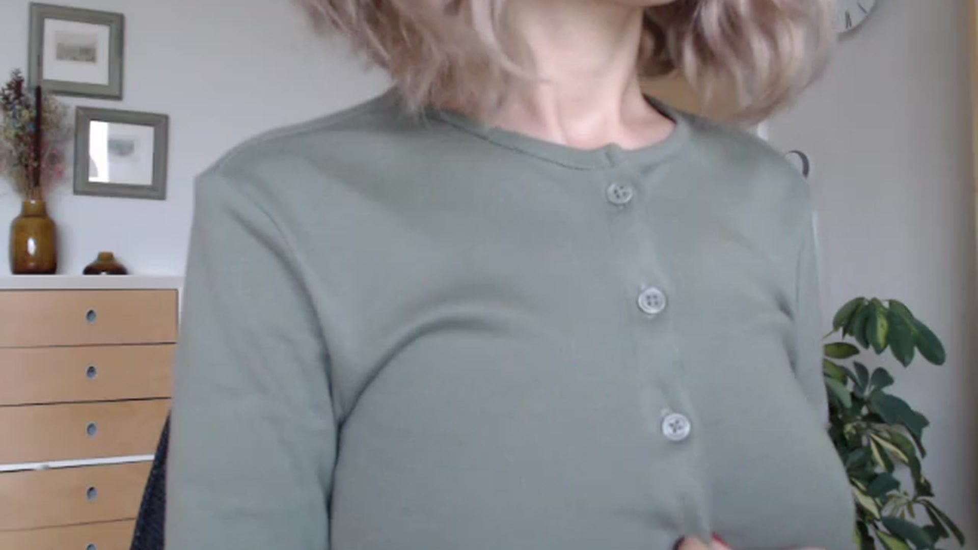 Gallery image thumbnail from Nora_Sweet's myfreecams stream on, 01/17/2023, 10:25 image 20 of 20