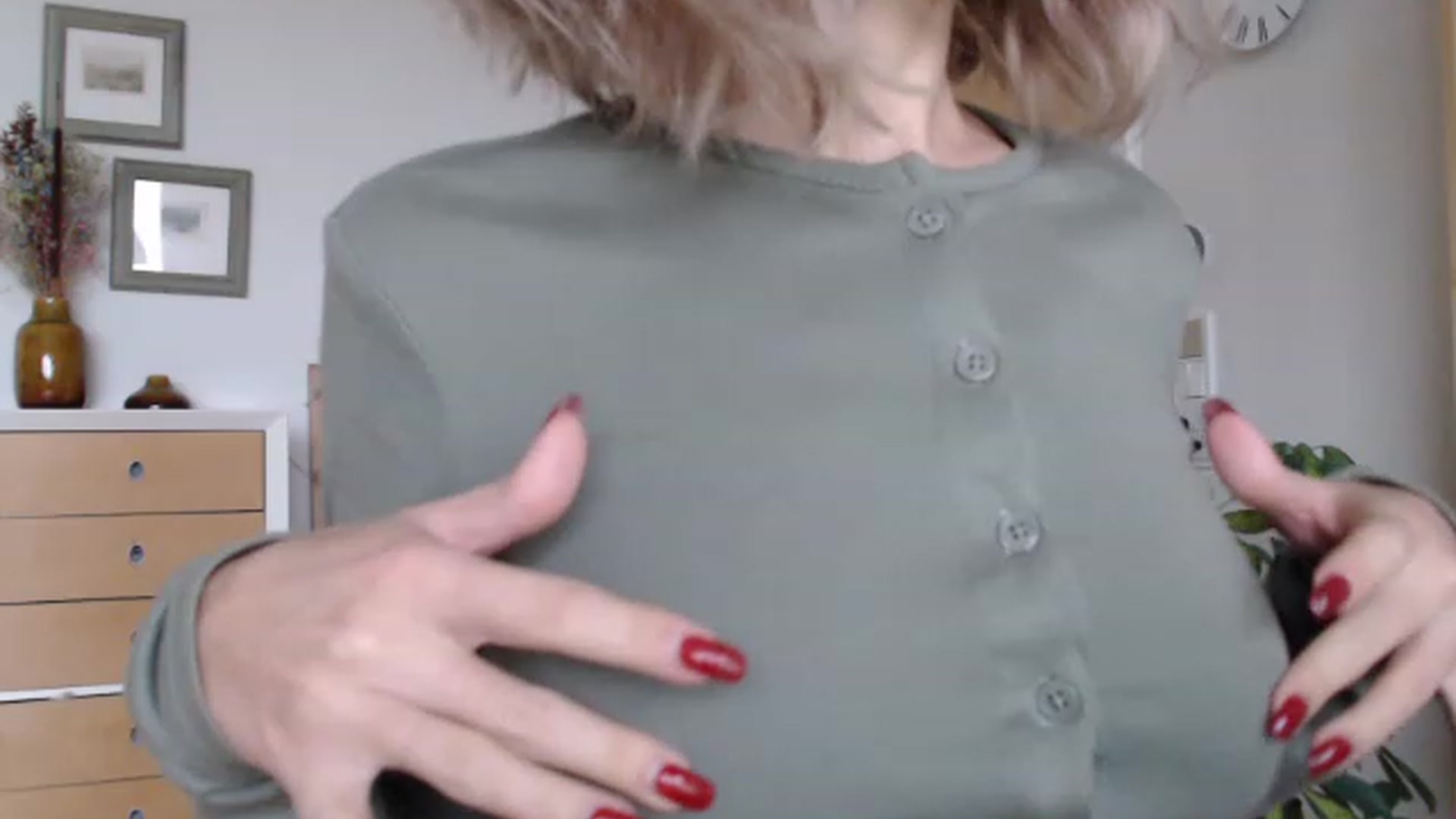 Gallery image thumbnail from Nora_Sweet's myfreecams stream on, 01/17/2023, 10:25 image 3 of 20