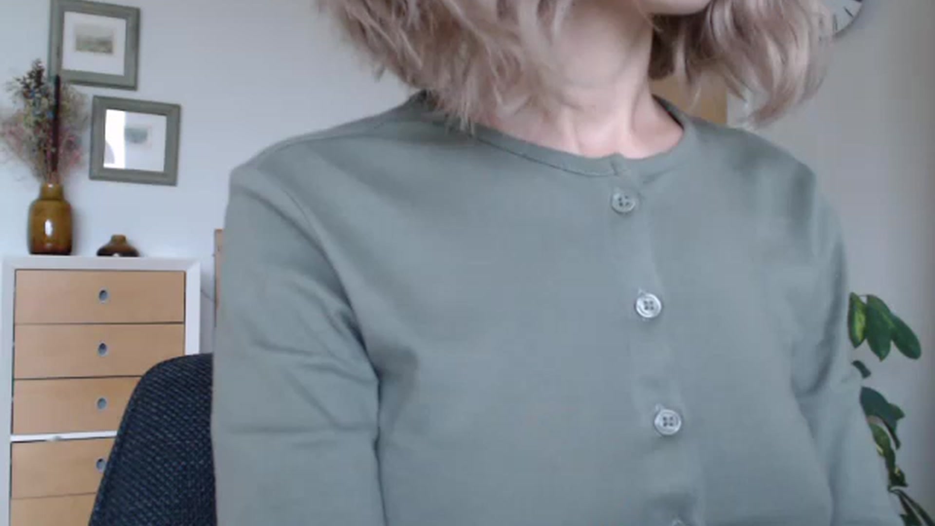 Gallery image thumbnail from Nora_Sweet's myfreecams stream on, 01/17/2023, 11:46 image 9 of 20