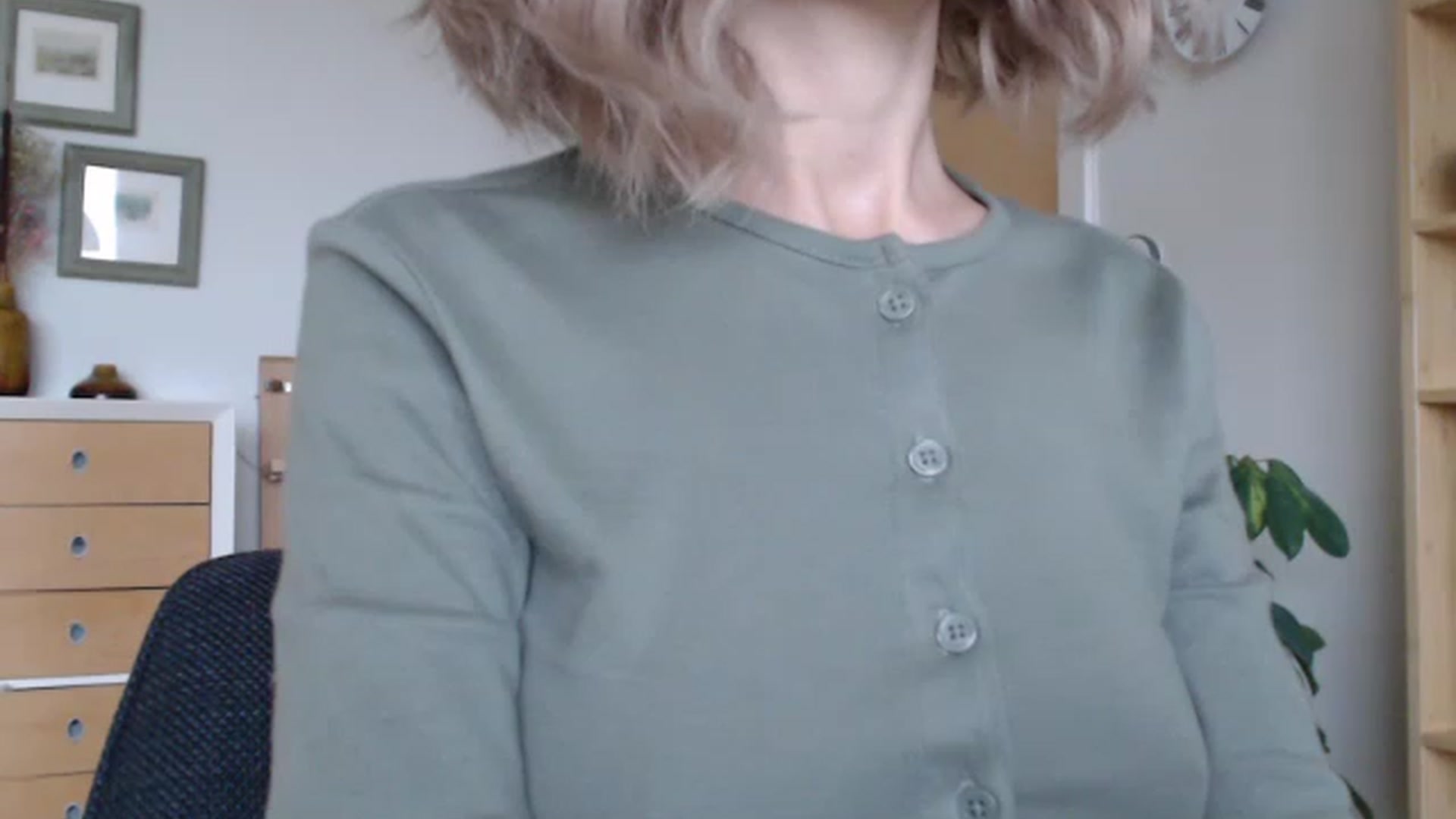Gallery image thumbnail from Nora_Sweet's myfreecams stream on, 01/17/2023, 11:46 image 13 of 20