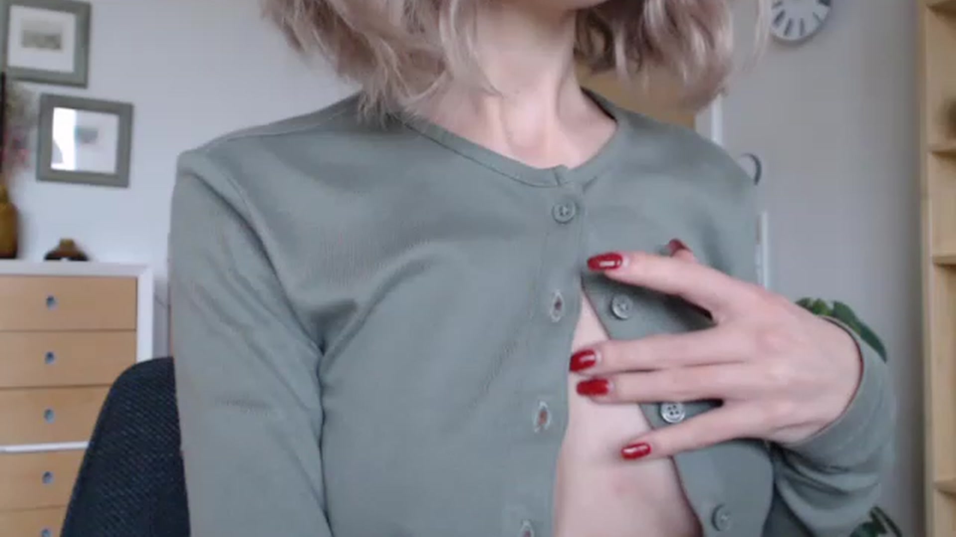 Gallery image thumbnail from Nora_Sweet's myfreecams stream on, 01/17/2023, 11:46 image 18 of 20