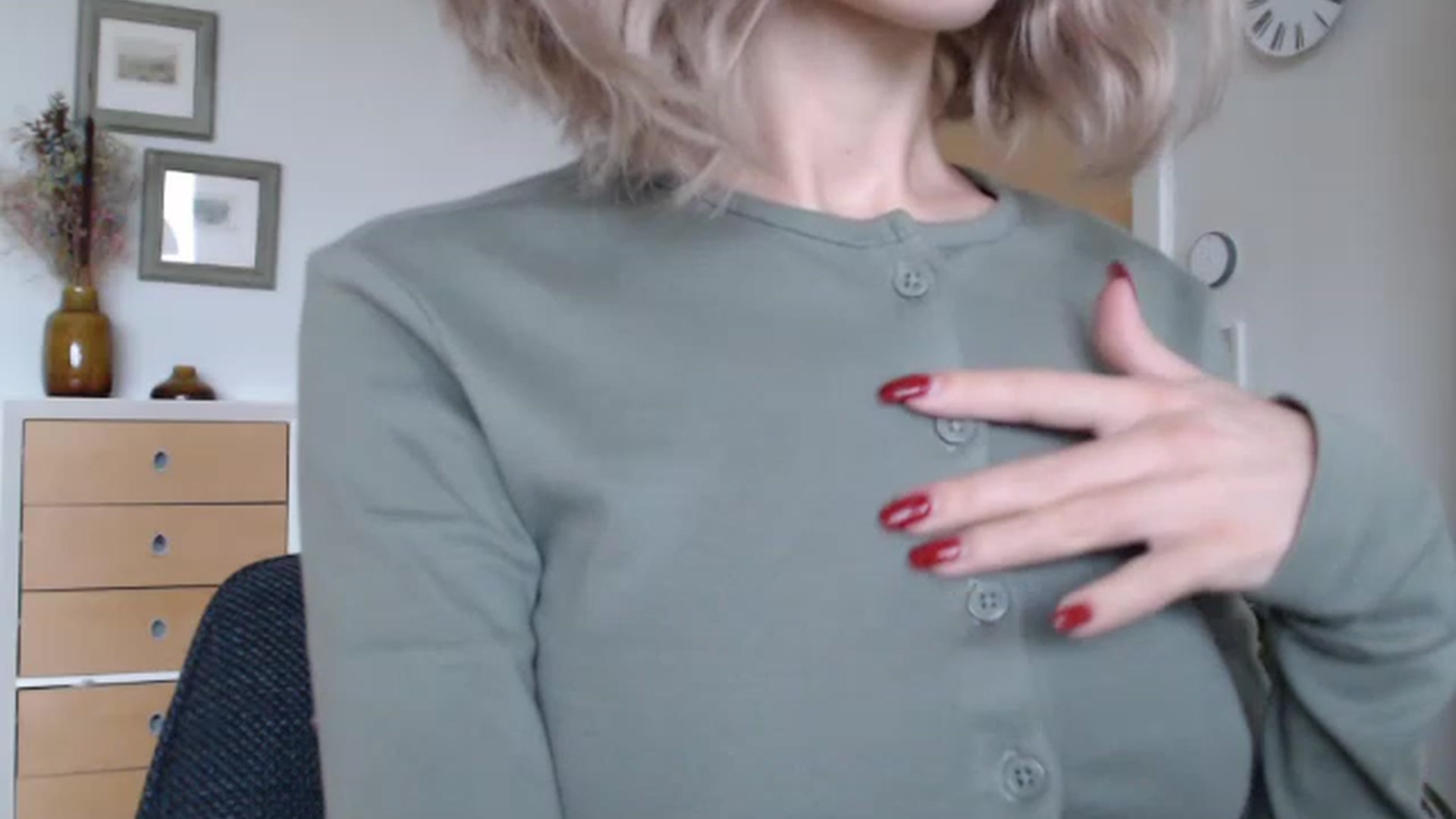 Gallery image thumbnail from Nora_Sweet's myfreecams stream on, 01/17/2023, 11:46 image 5 of 20