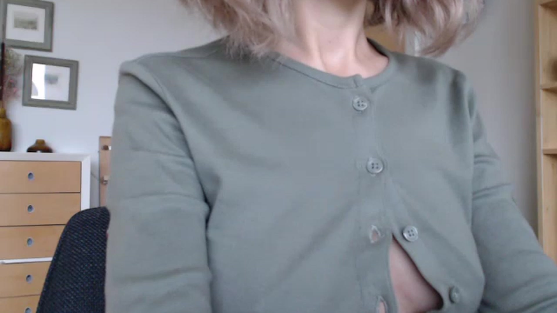 Gallery image thumbnail from Nora_Sweet's myfreecams stream on, 01/17/2023, 11:46 image 16 of 20