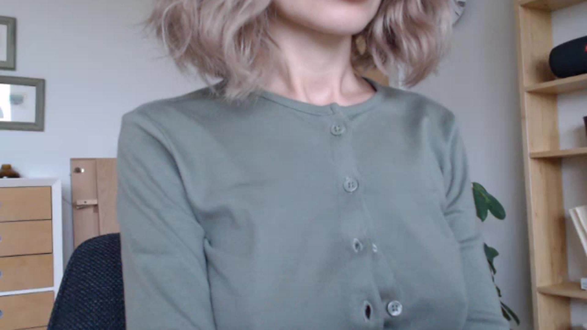 Gallery image thumbnail from Nora_Sweet's myfreecams stream on, 01/17/2023, 13:21 image 4 of 20