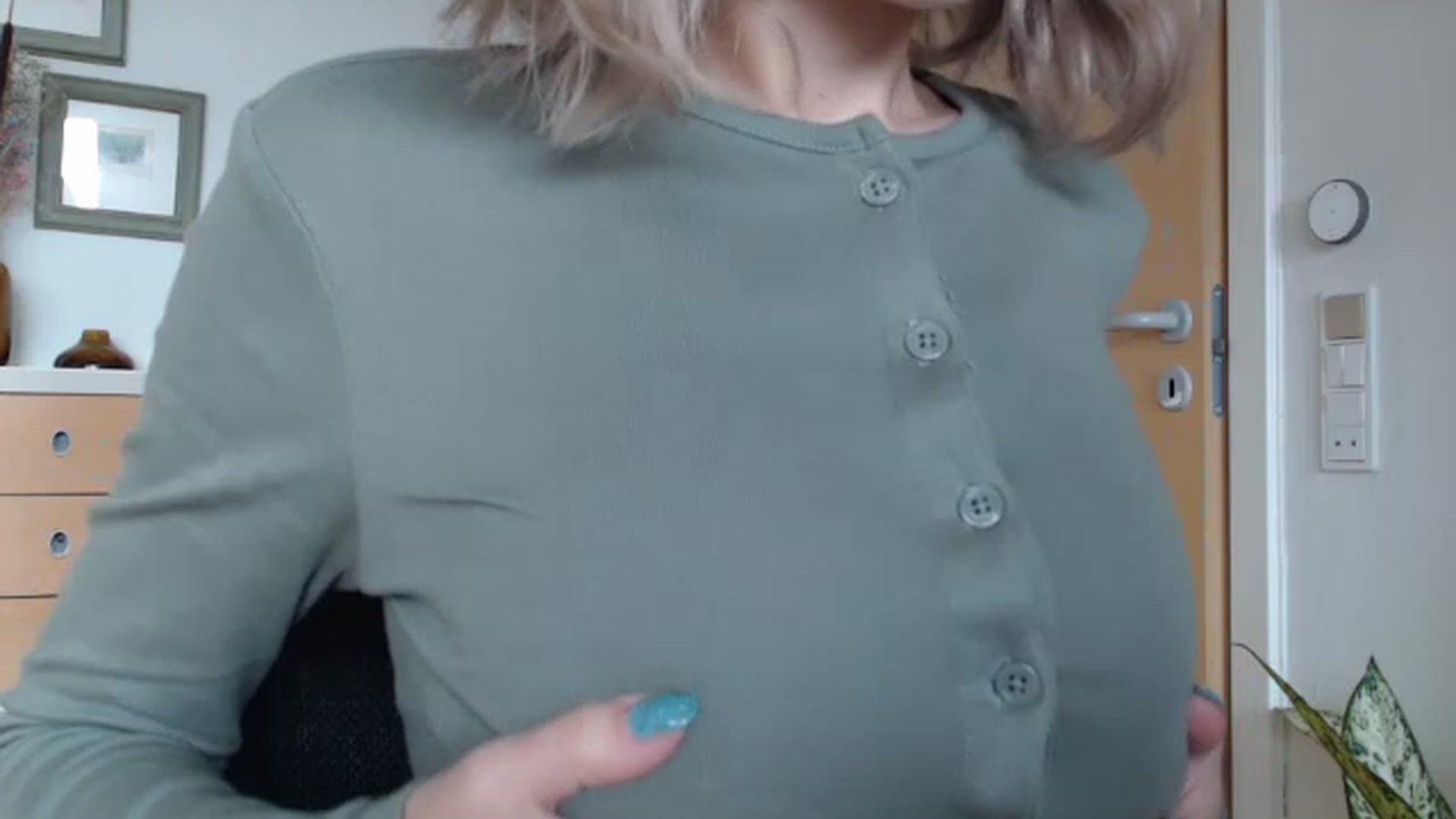 Gallery image thumbnail from Nora_Sweet's myfreecams stream on, 01/30/2023, 10:58 image 5 of 20