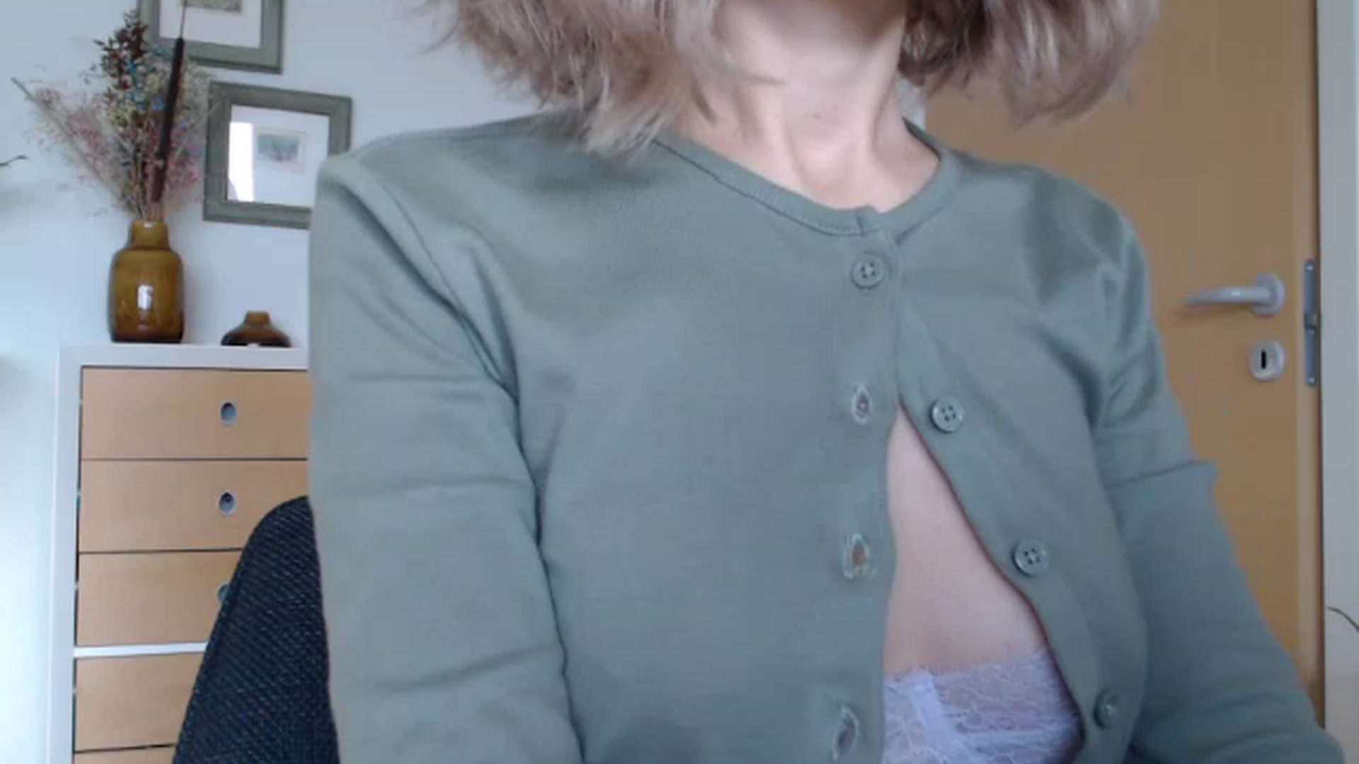 Gallery image thumbnail from Nora_Sweet's myfreecams stream on, 01/30/2023, 10:58 image 10 of 20