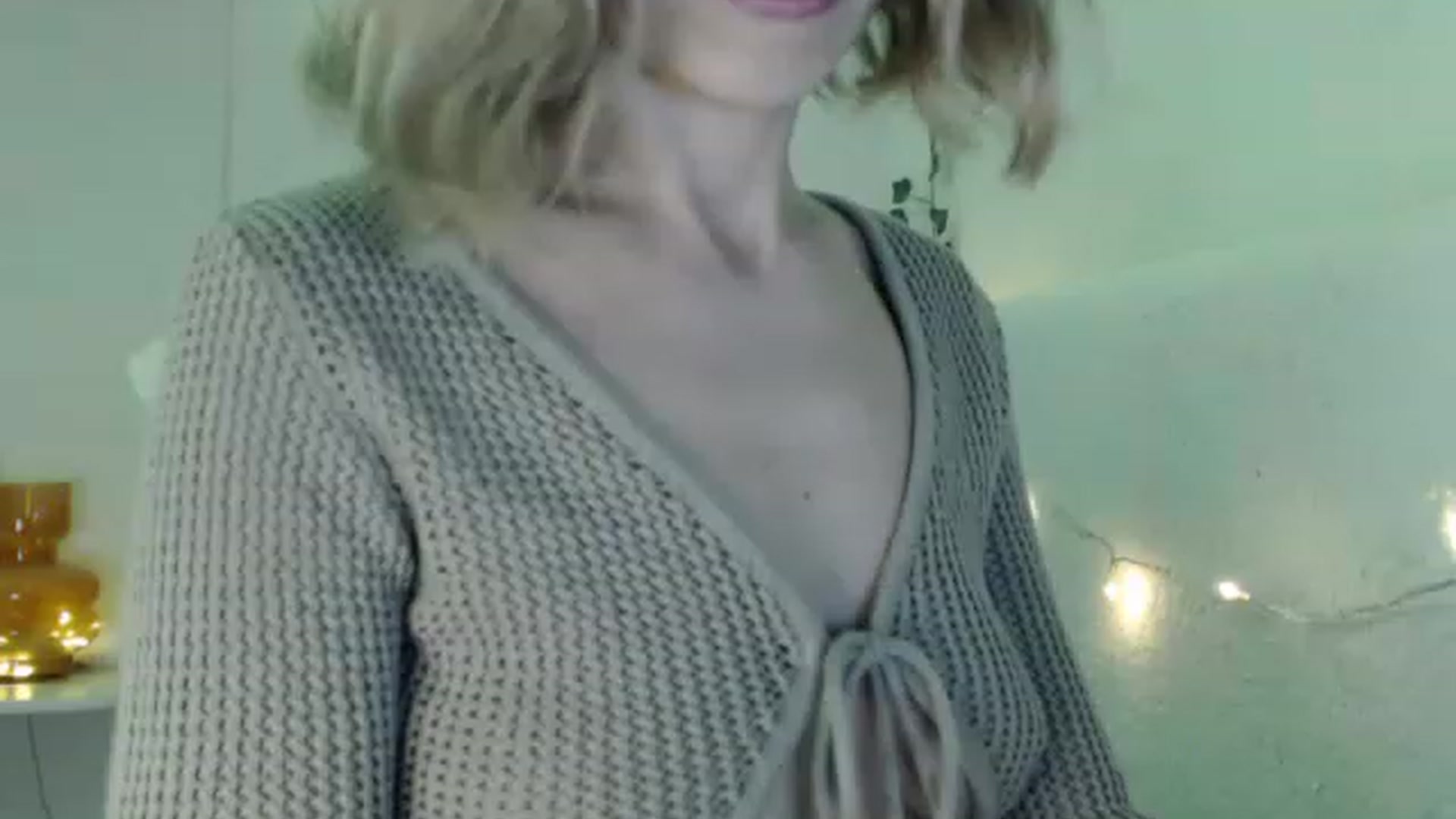 Gallery image thumbnail from Nora_Sweet's myfreecams stream on, 01/31/2023, 14:18 image 10 of 20
