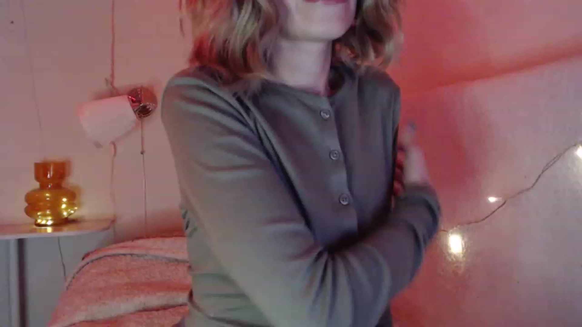 Gallery image thumbnail from Nora_Sweet's myfreecams stream on, 02/12/2023, 23:50 image 1 of 20