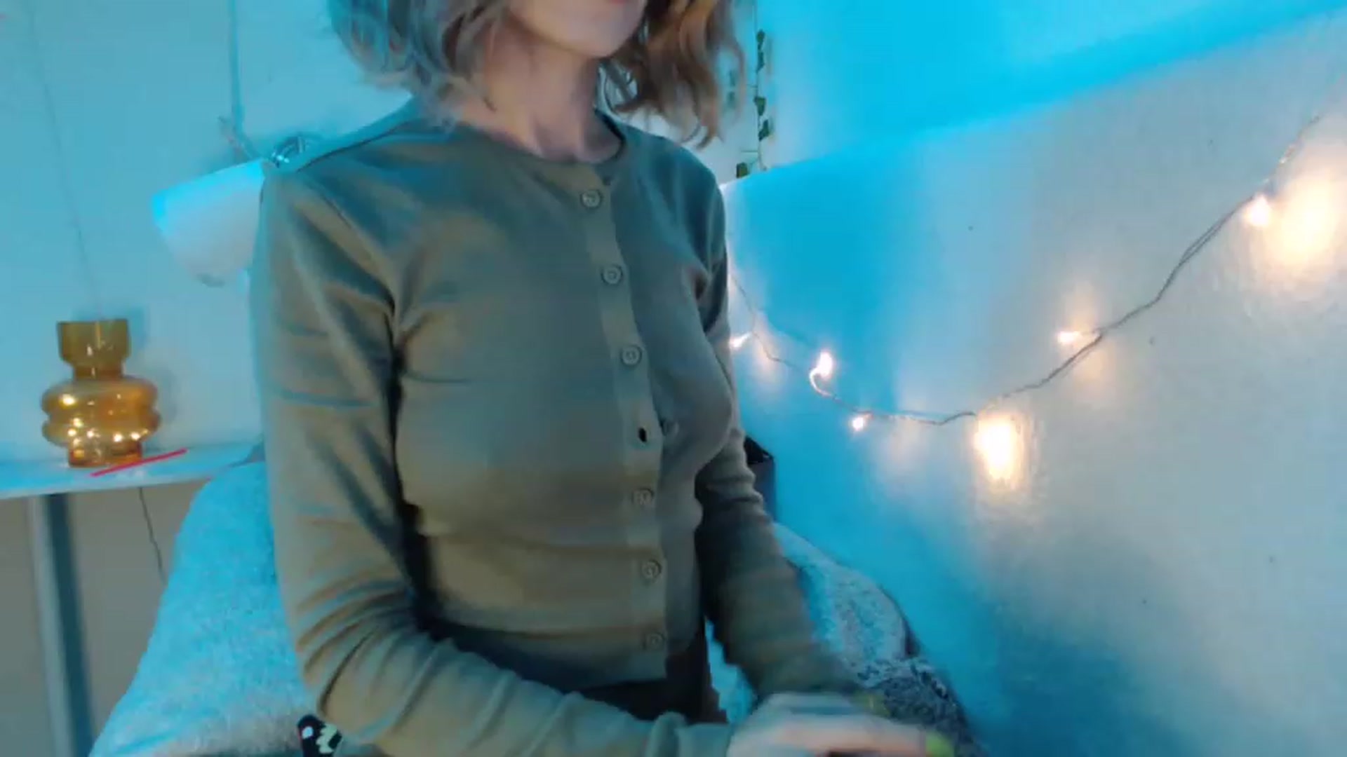 Gallery image thumbnail from Nora_Sweet's myfreecams stream on, 02/20/2023, 24:10 image 19 of 20