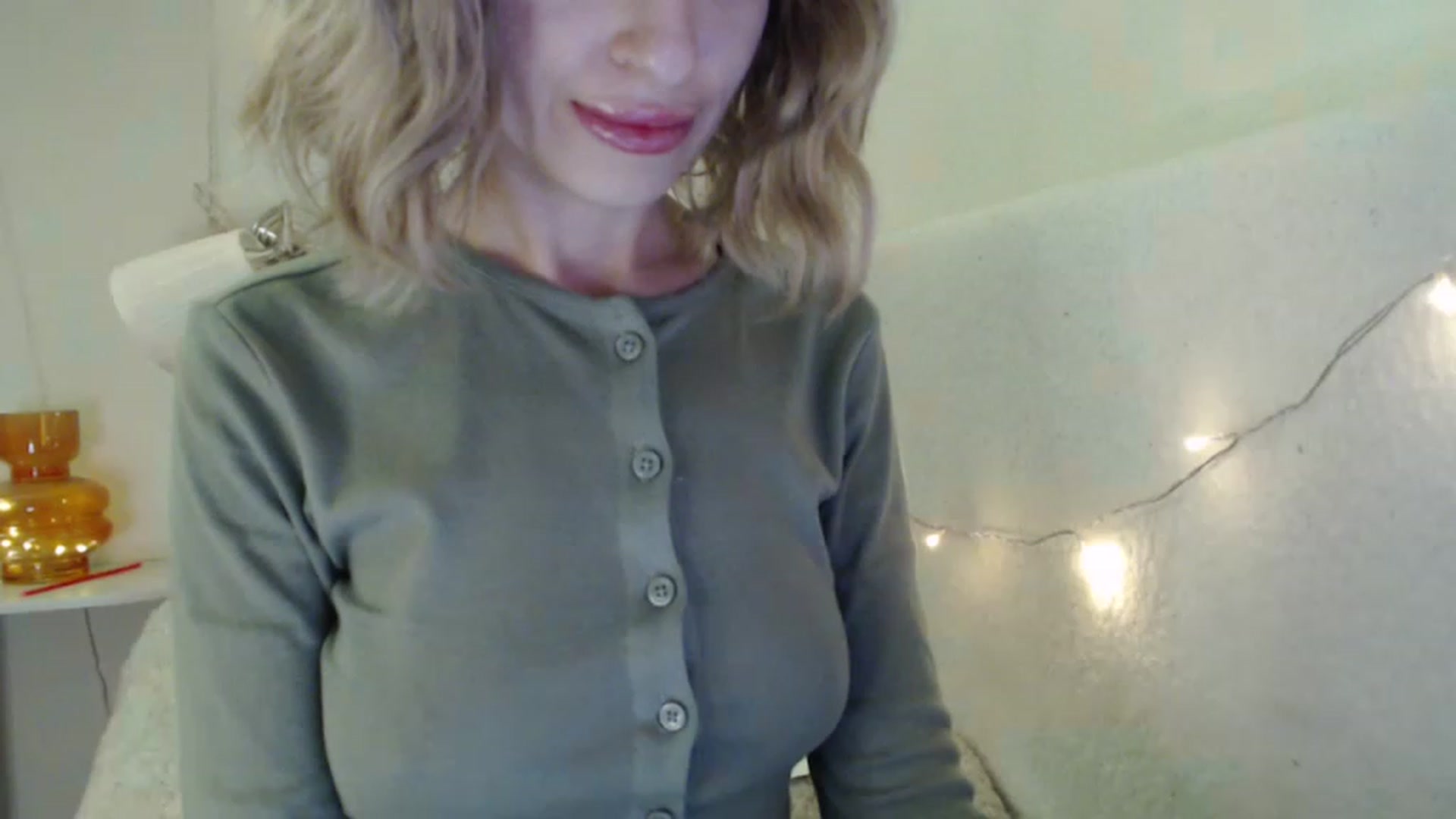 Gallery image thumbnail from Nora_Sweet's myfreecams stream on, 02/20/2023, 24:10 image 2 of 20