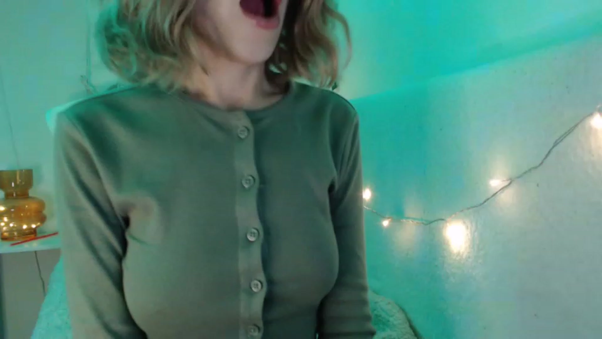Gallery image thumbnail from Nora_Sweet's myfreecams stream on, 02/20/2023, 24:10 image 7 of 20
