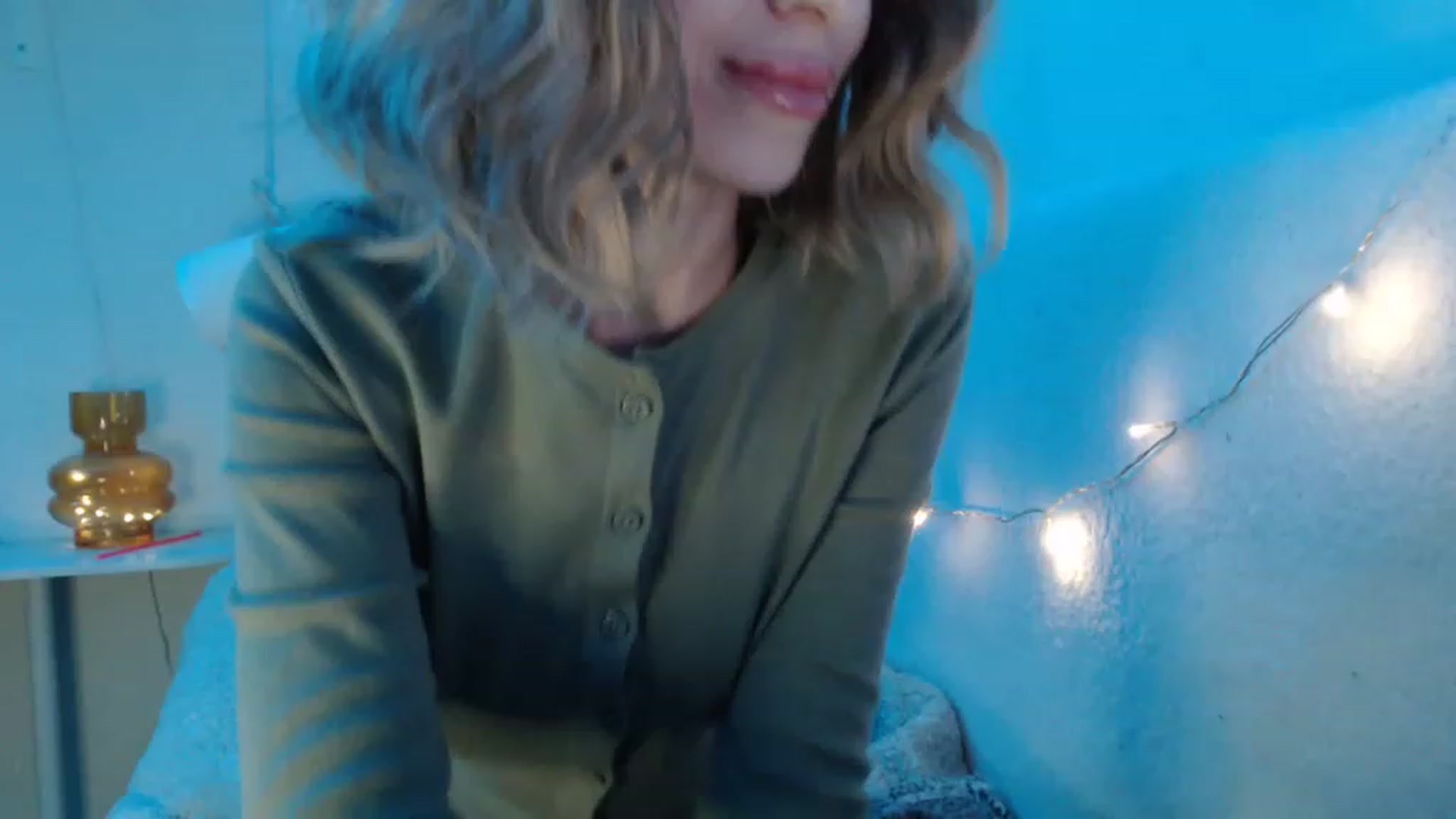 Gallery image thumbnail from Nora_Sweet's myfreecams stream on, 02/20/2023, 24:10 image 12 of 20