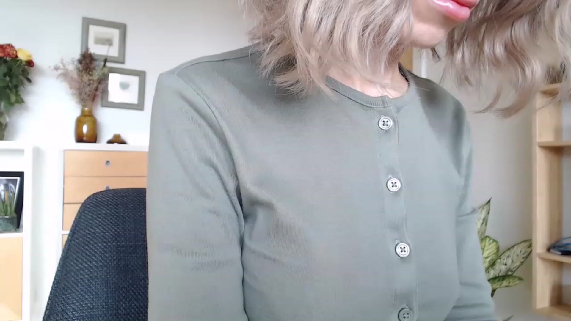 Gallery image thumbnail from Nora_Sweet's myfreecams stream on, 02/22/2023, 12:01 image 20 of 20