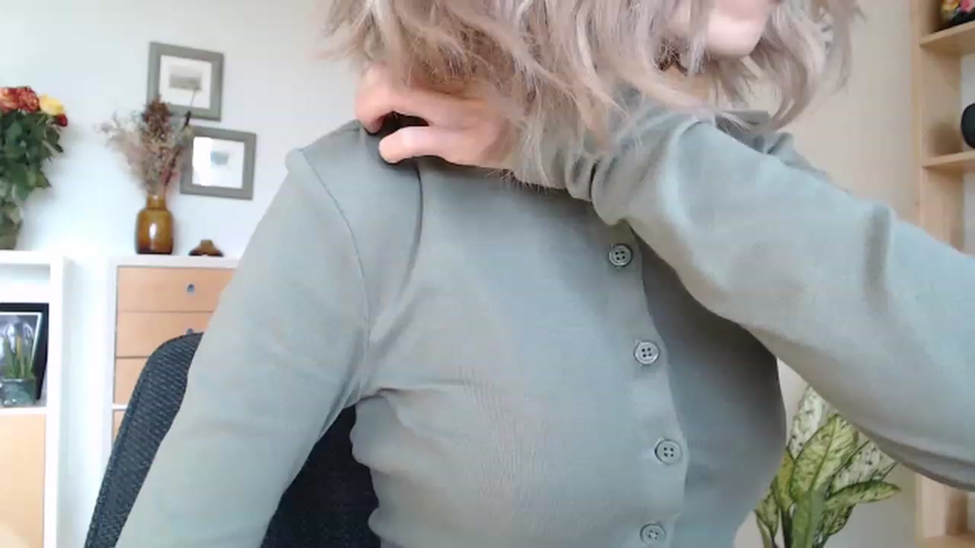 Gallery image thumbnail from Nora_Sweet's myfreecams stream on, 02/22/2023, 12:01 image 10 of 20
